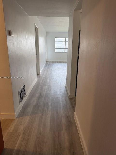 Exceptional brand-new totally remodeled unit. One bedroom with one bathroom. Huge master bedroom with walking closet and, big living room with a beautiful enclosed patio facing the garden and street. New flooring in the whole unit, new stainless steel appliances. Bathroom totally redone. New painting all in white. Close to shopping centers, Aventura Mall and Major Highways I95.