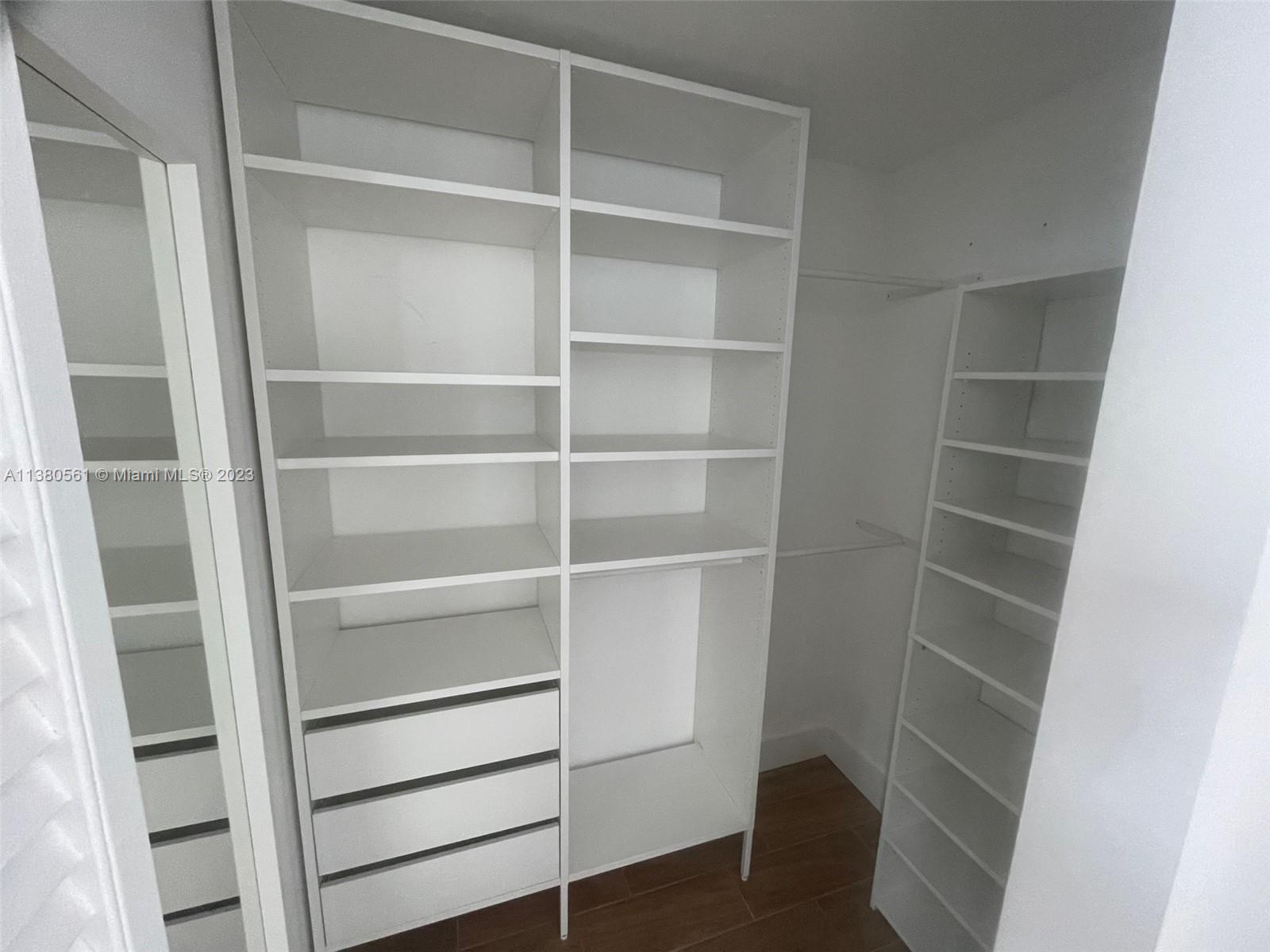 GALLERY ART CONDO - Residential Lease