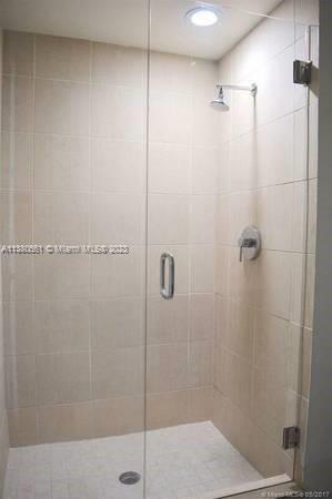 GALLERY ART CONDO - Residential Lease