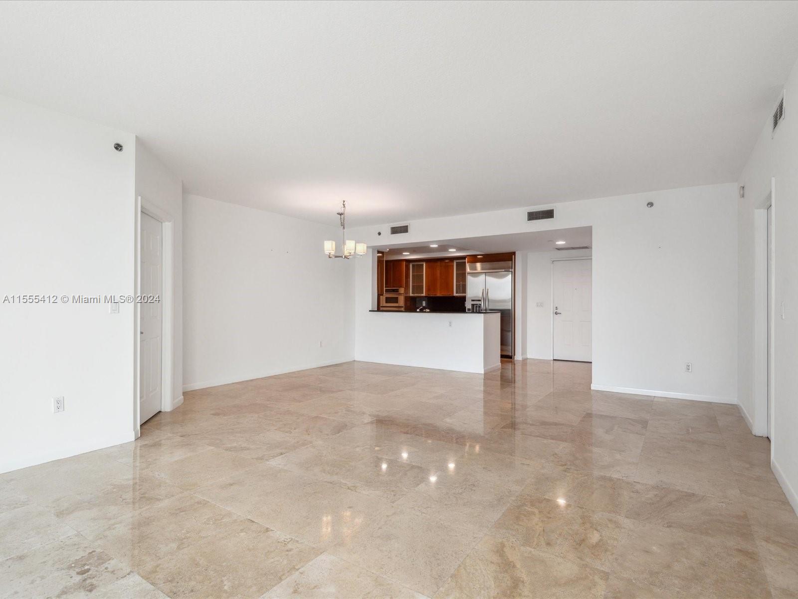 THE PORT RESIDENCES - Residential Lease