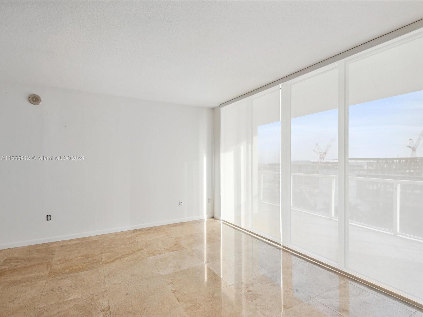 THE PORT RESIDENCES - Residential Lease