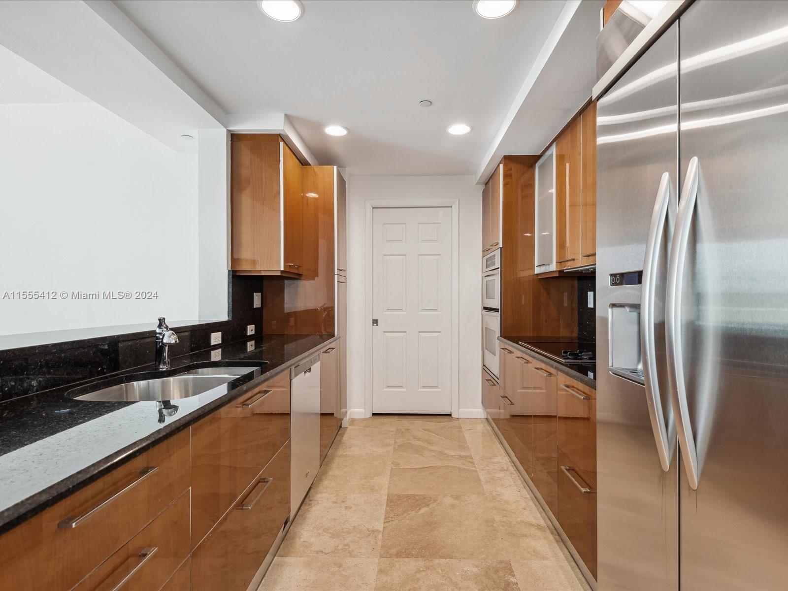 THE PORT RESIDENCES - Residential Lease