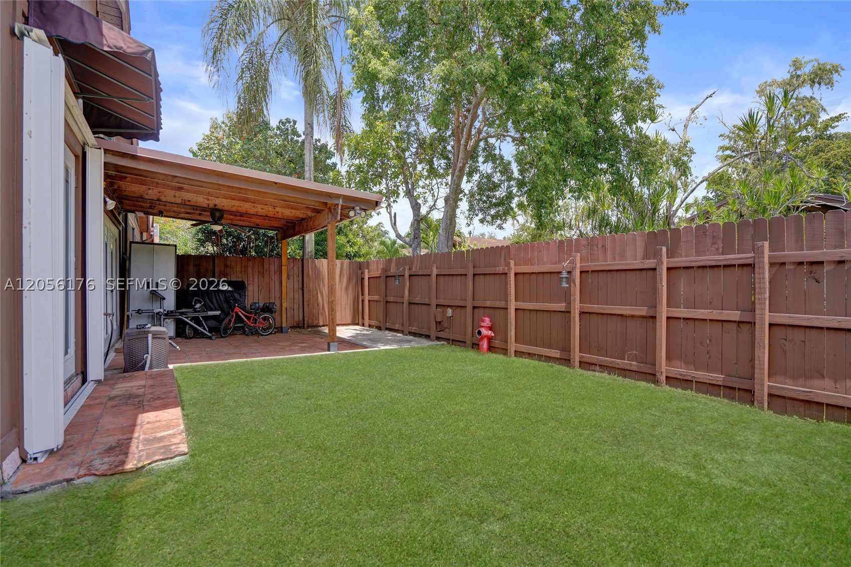KILLIAN PINES TOWNHOUSES - Residential