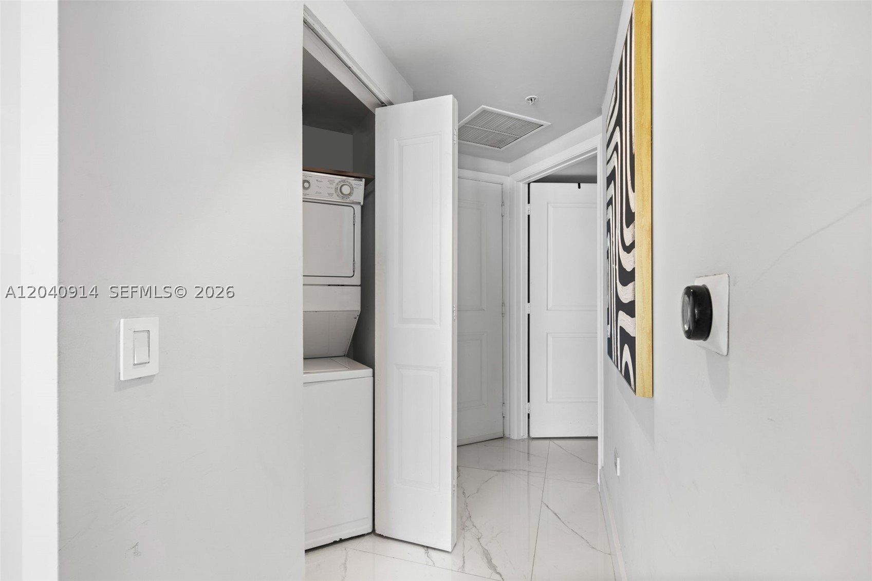 PLATINUM CONDO - Residential