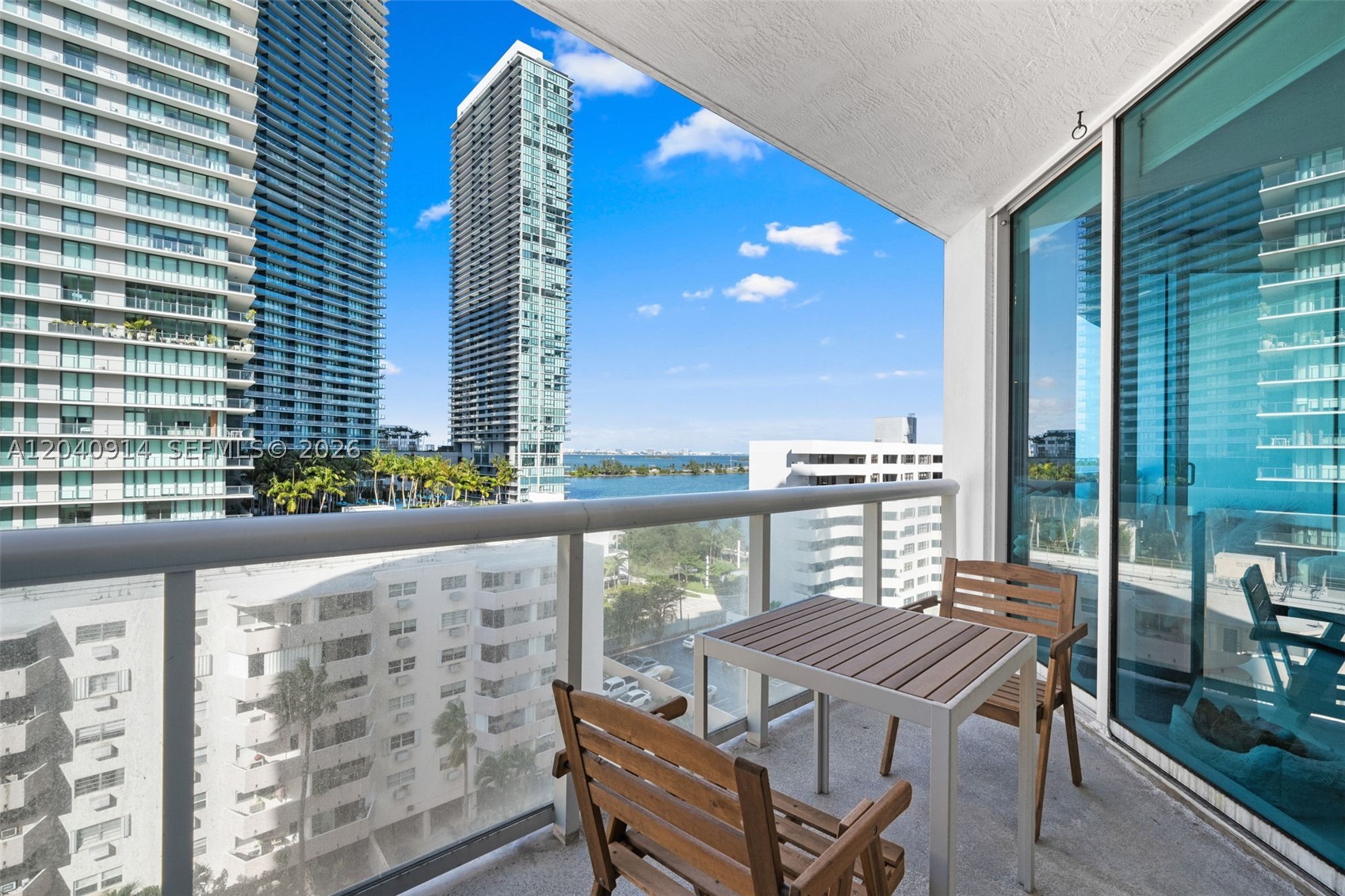 PLATINUM CONDO - Residential