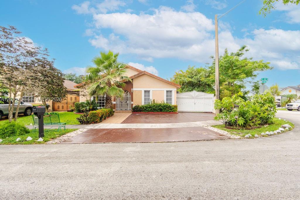 CHRISTYS - Residential
