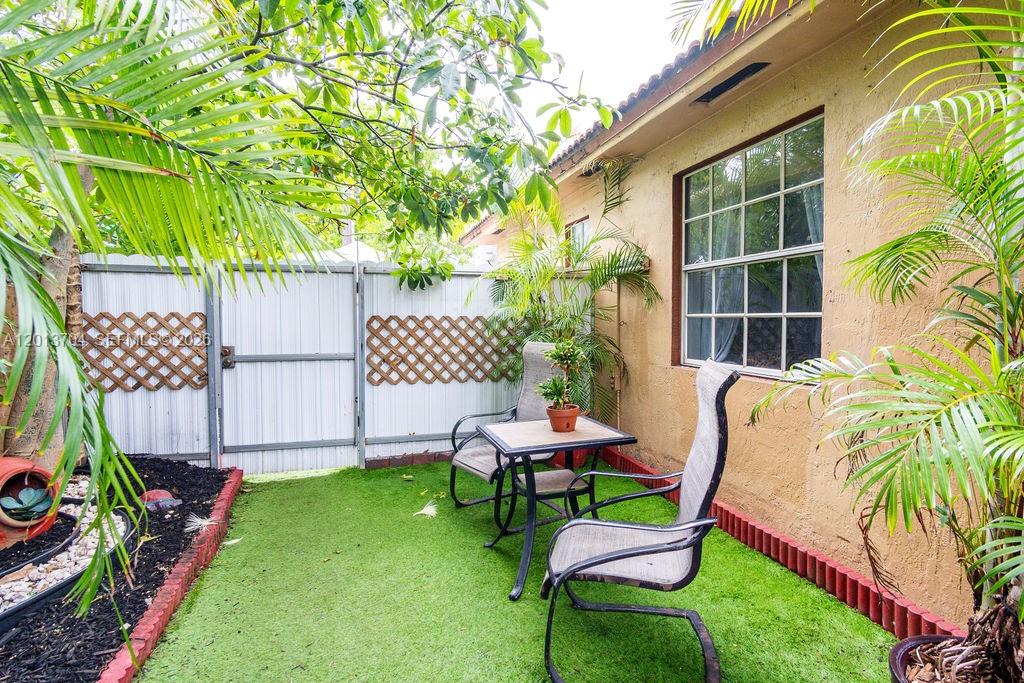 CHRISTYS - Residential