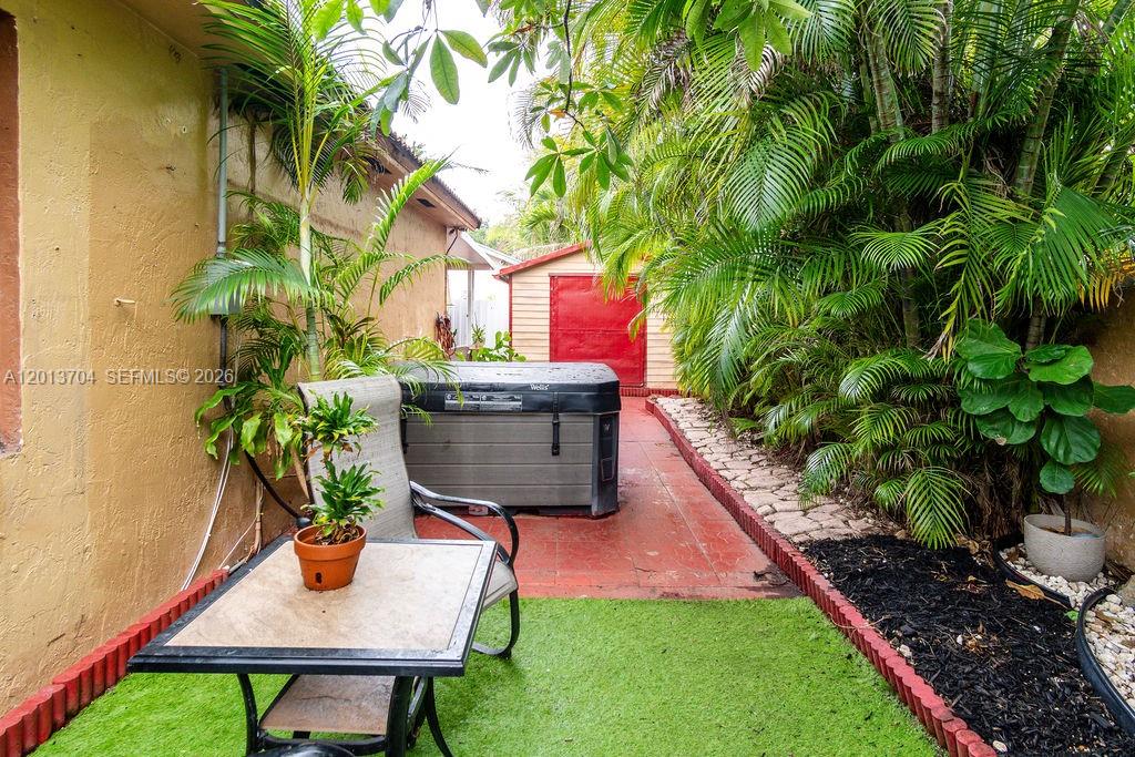 CHRISTYS - Residential