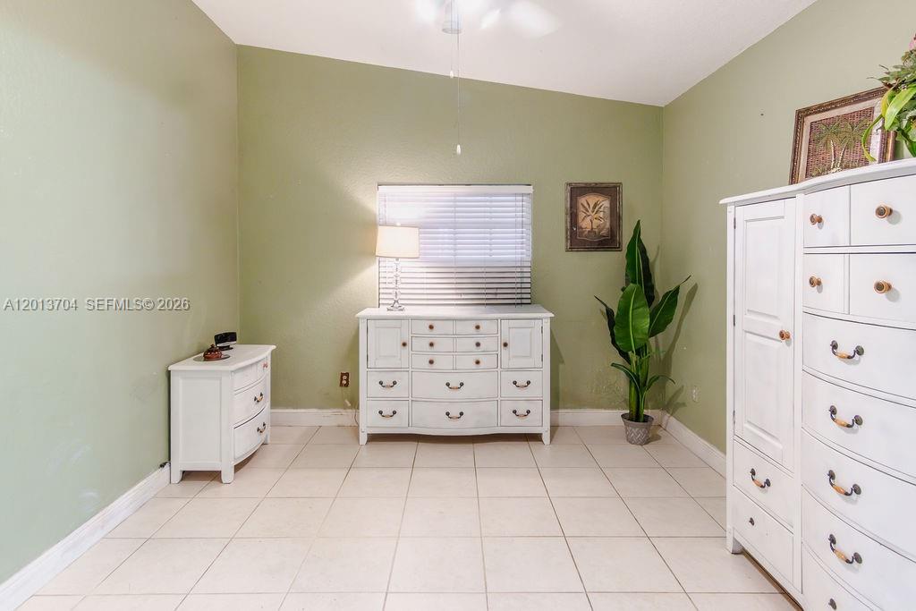 CHRISTYS - Residential