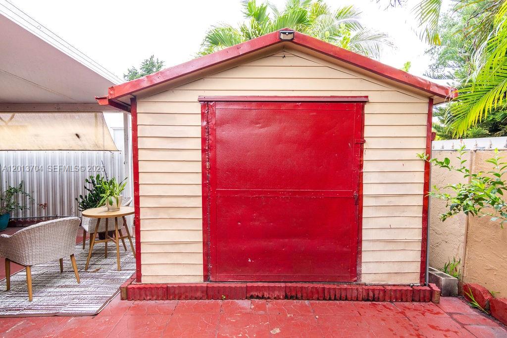 CHRISTYS - Residential