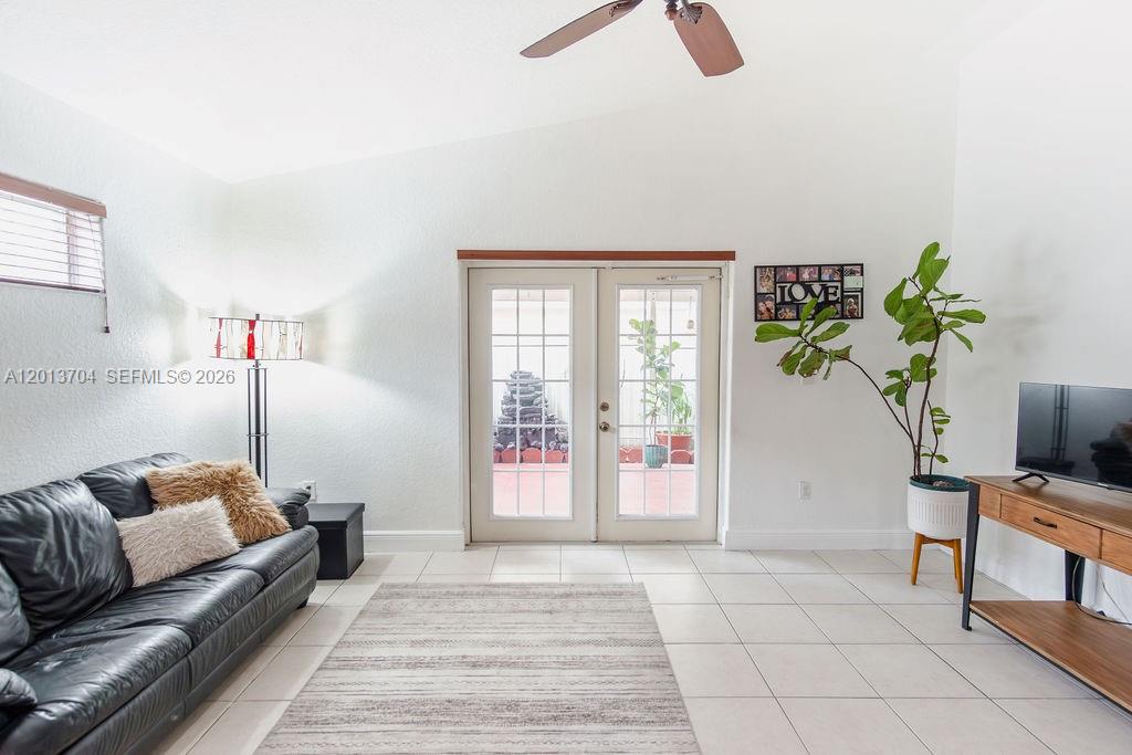 CHRISTYS - Residential