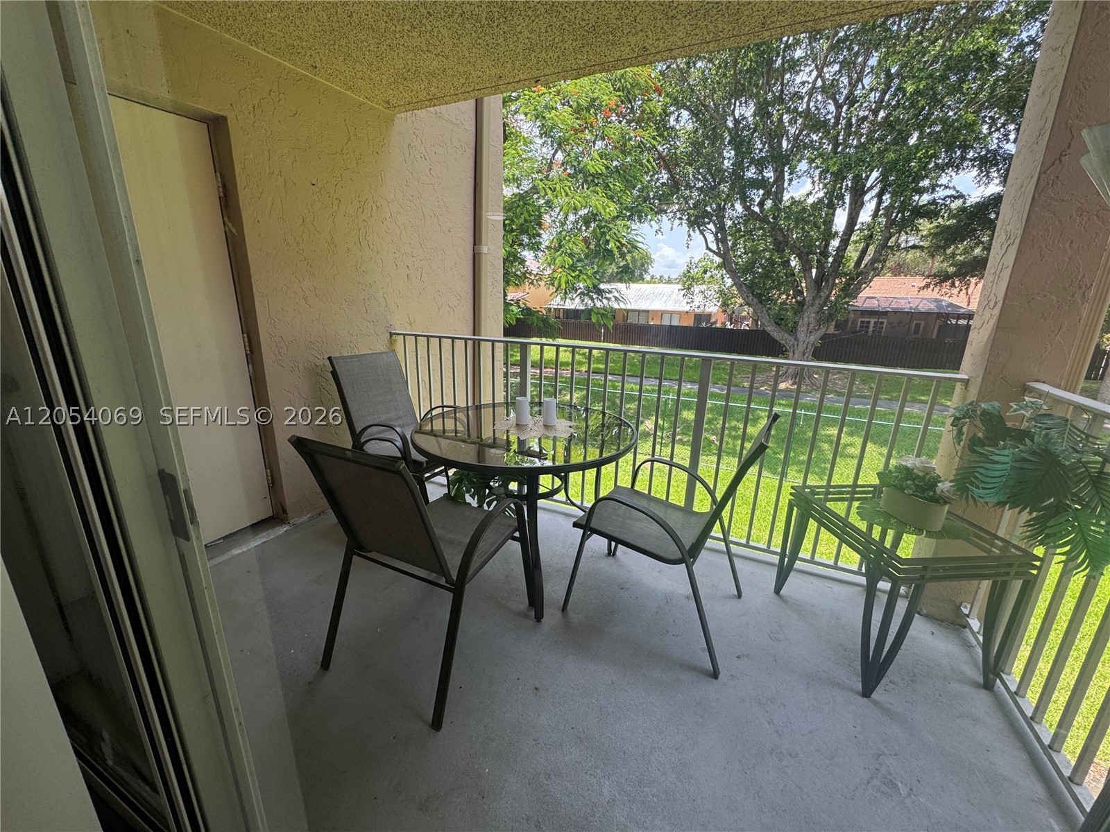 ROYAL PALM PLACE - Residential
