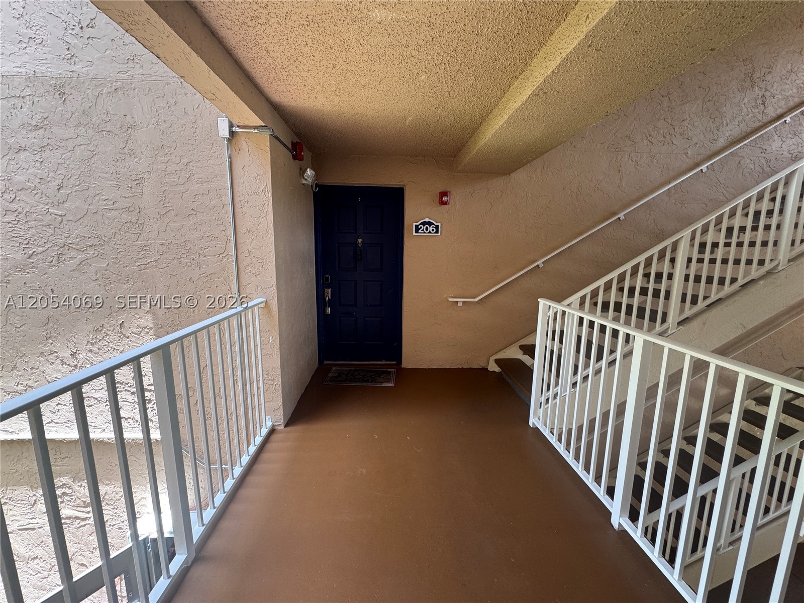 ROYAL PALM PLACE - Residential