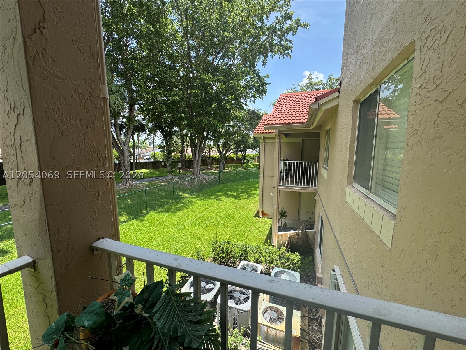 ROYAL PALM PLACE - Residential