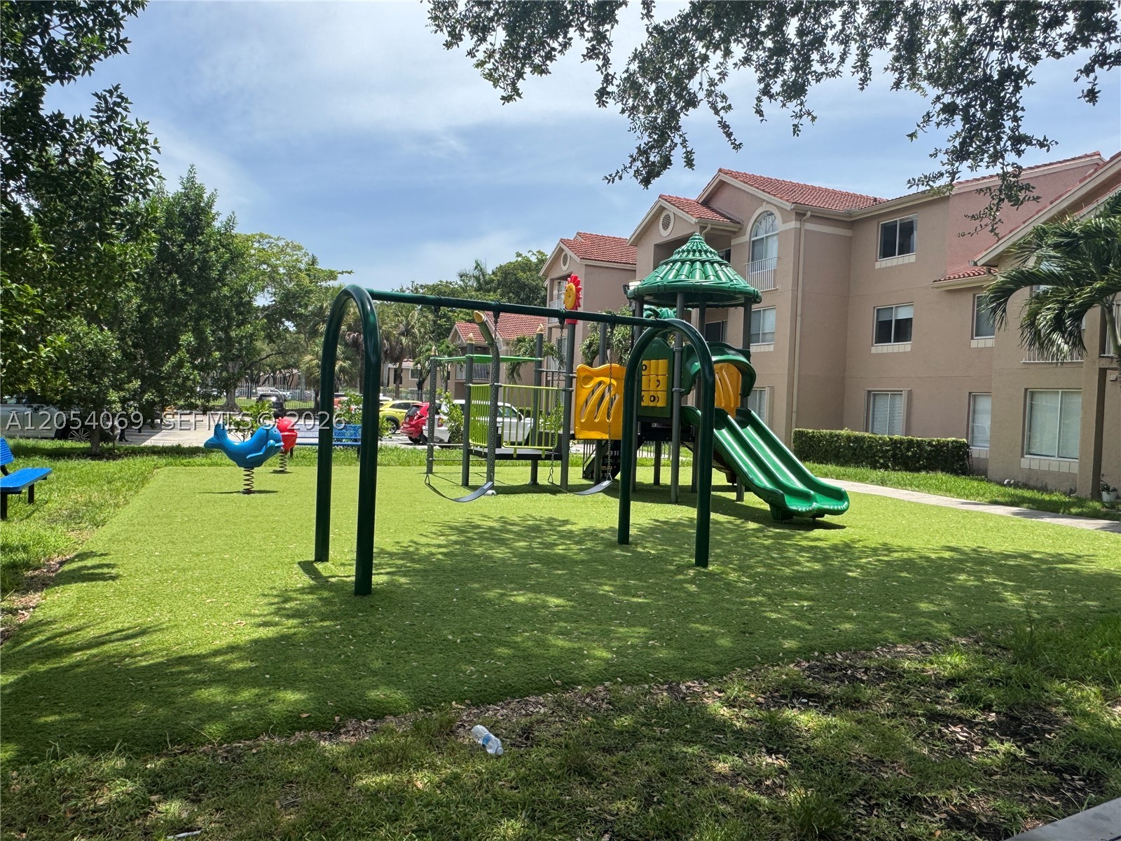 ROYAL PALM PLACE - Residential