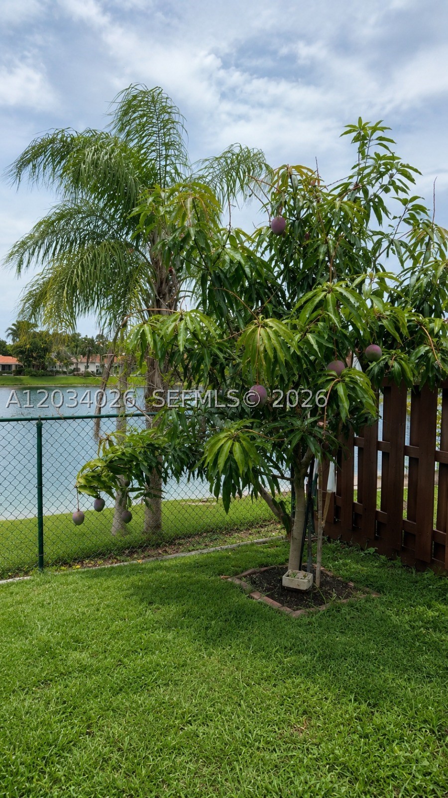 FOUR LAKES SEC 3 - Residential