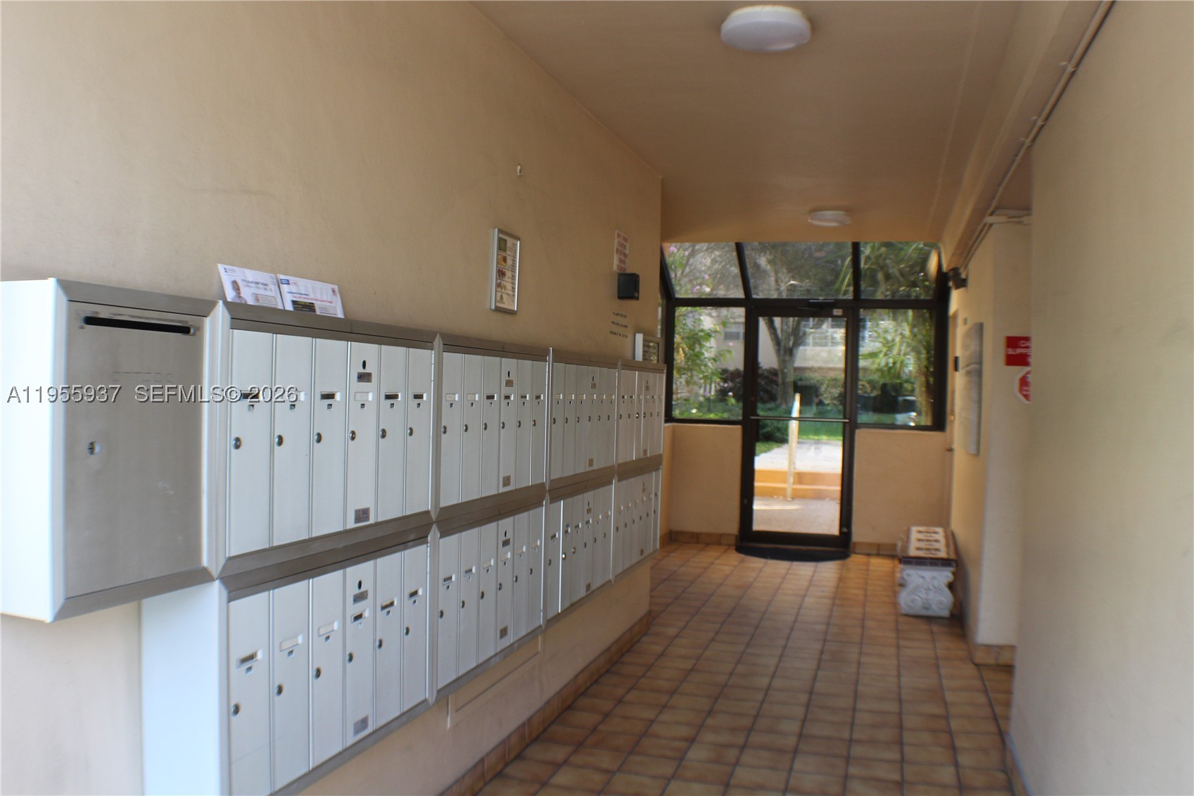 PLANTATION TERRACE CONDO - Residential