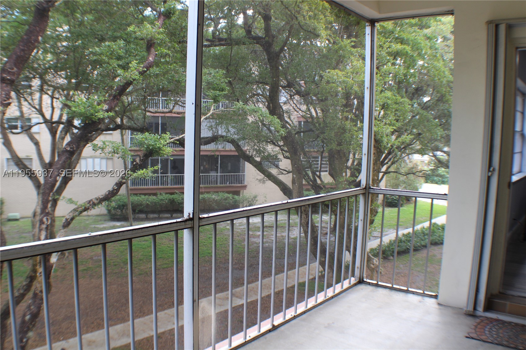 PLANTATION TERRACE CONDO - Residential
