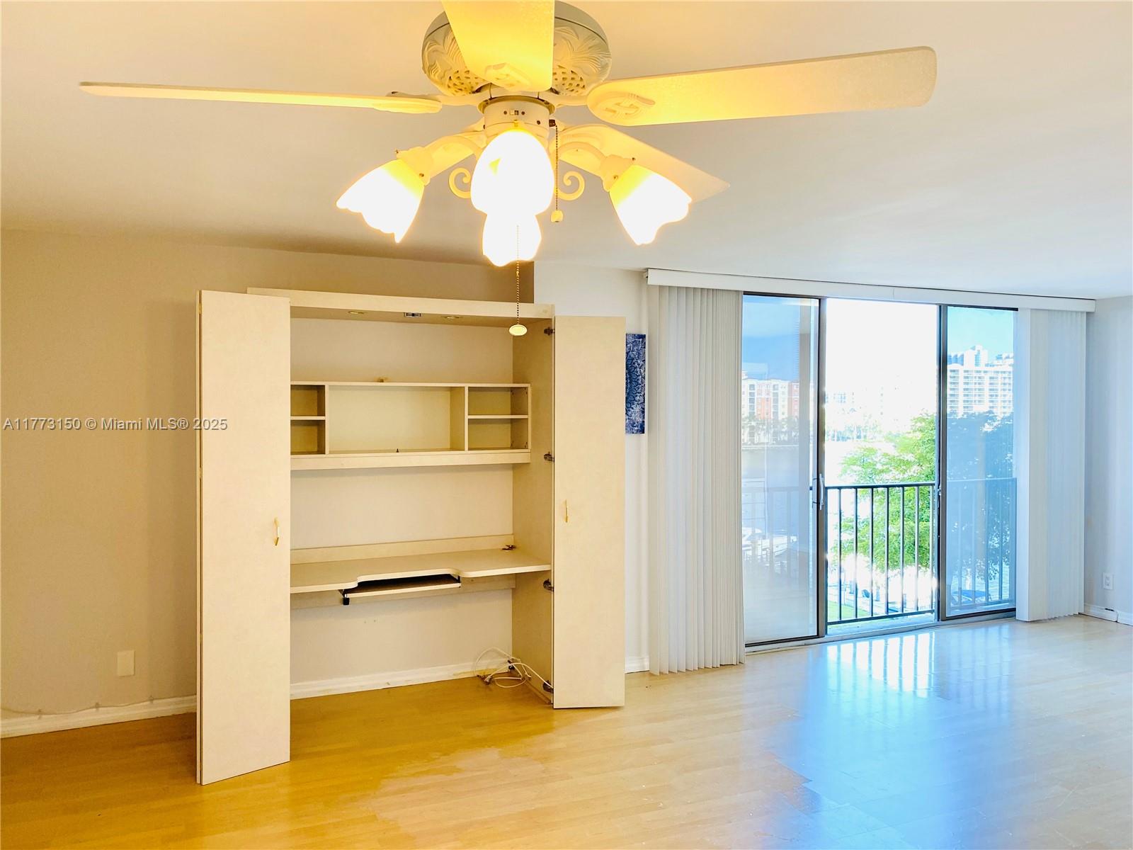 WINSTON TOWERS 700 CONDO - Residential Lease
