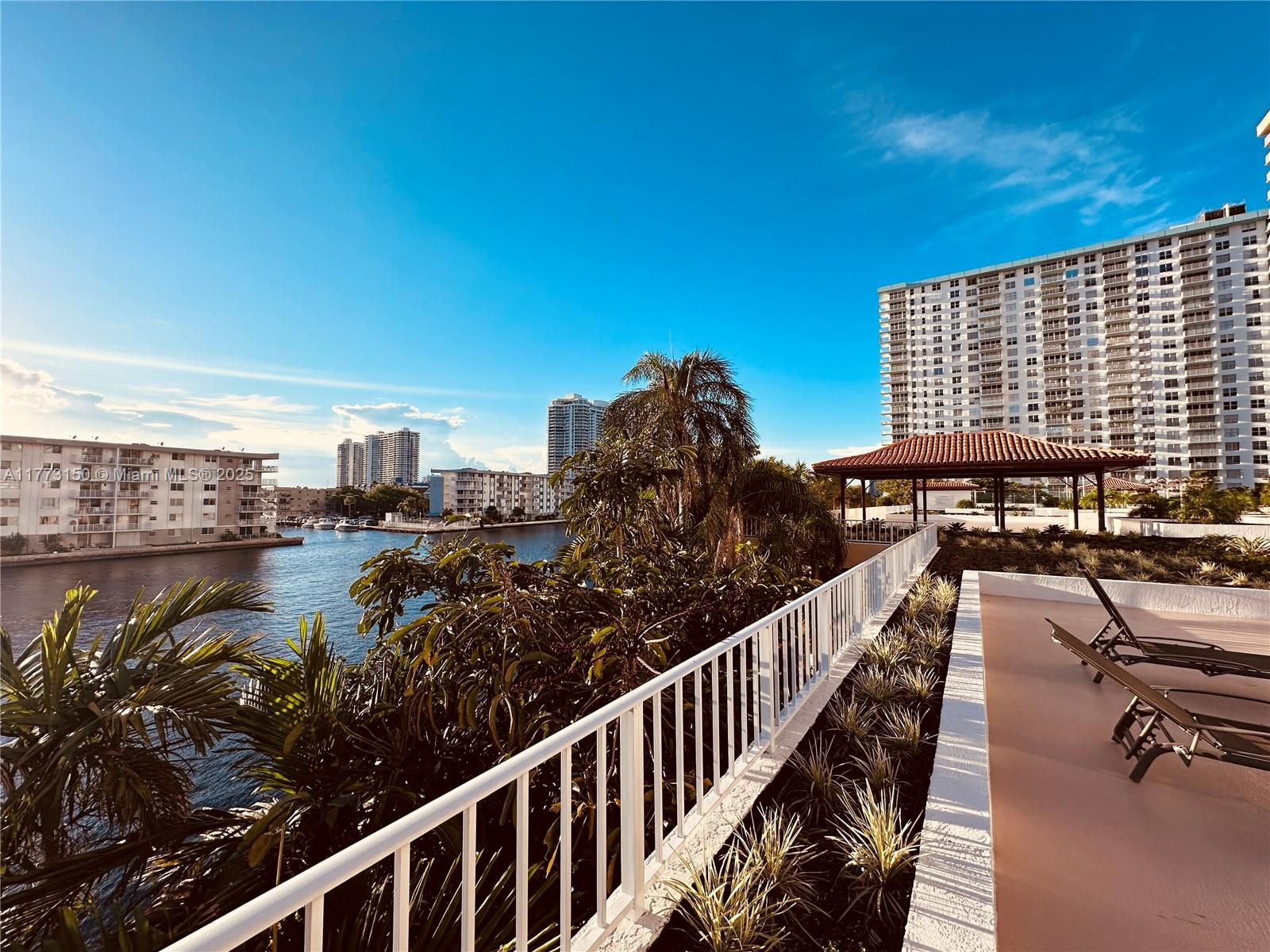 WINSTON TOWERS 700 CONDO - Residential Lease