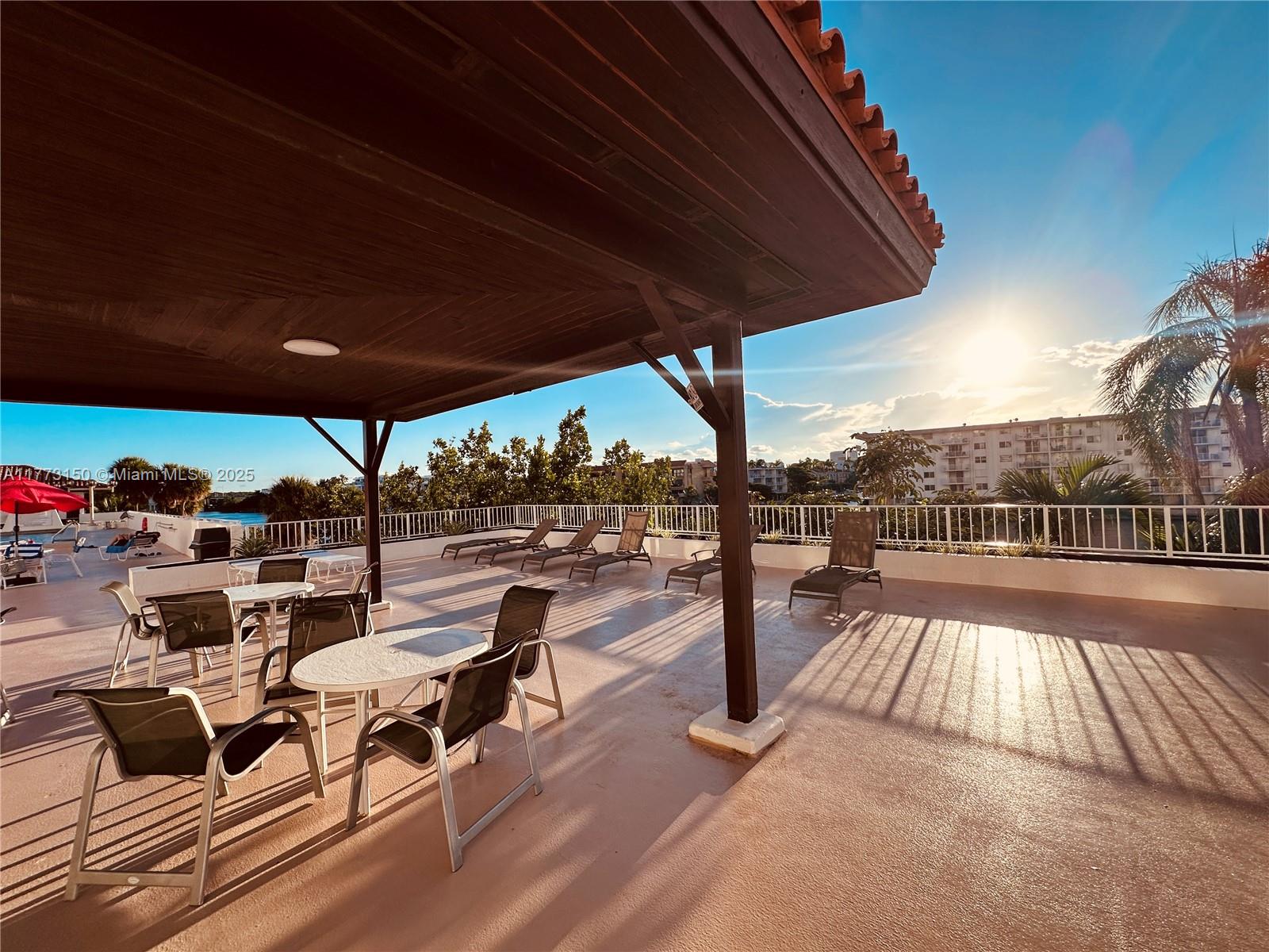 WINSTON TOWERS 700 CONDO - Residential Lease