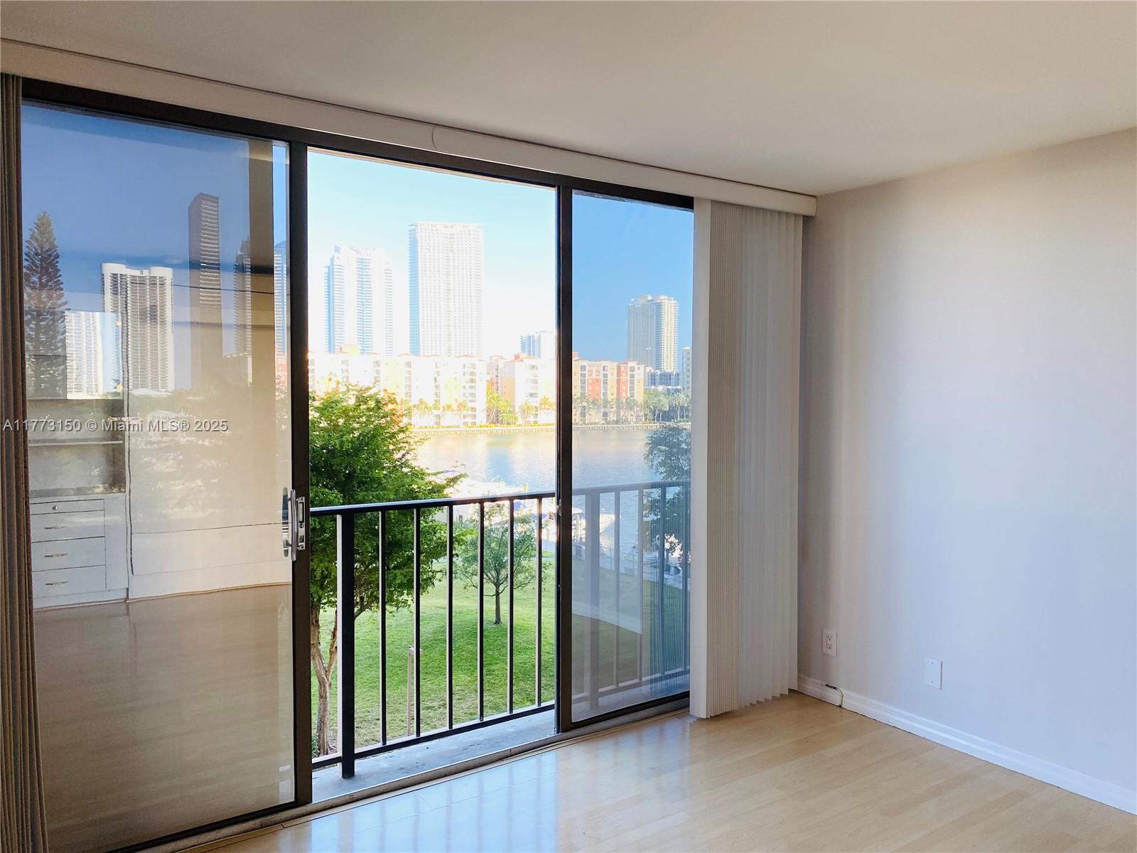 WINSTON TOWERS 700 CONDO - Residential Lease
