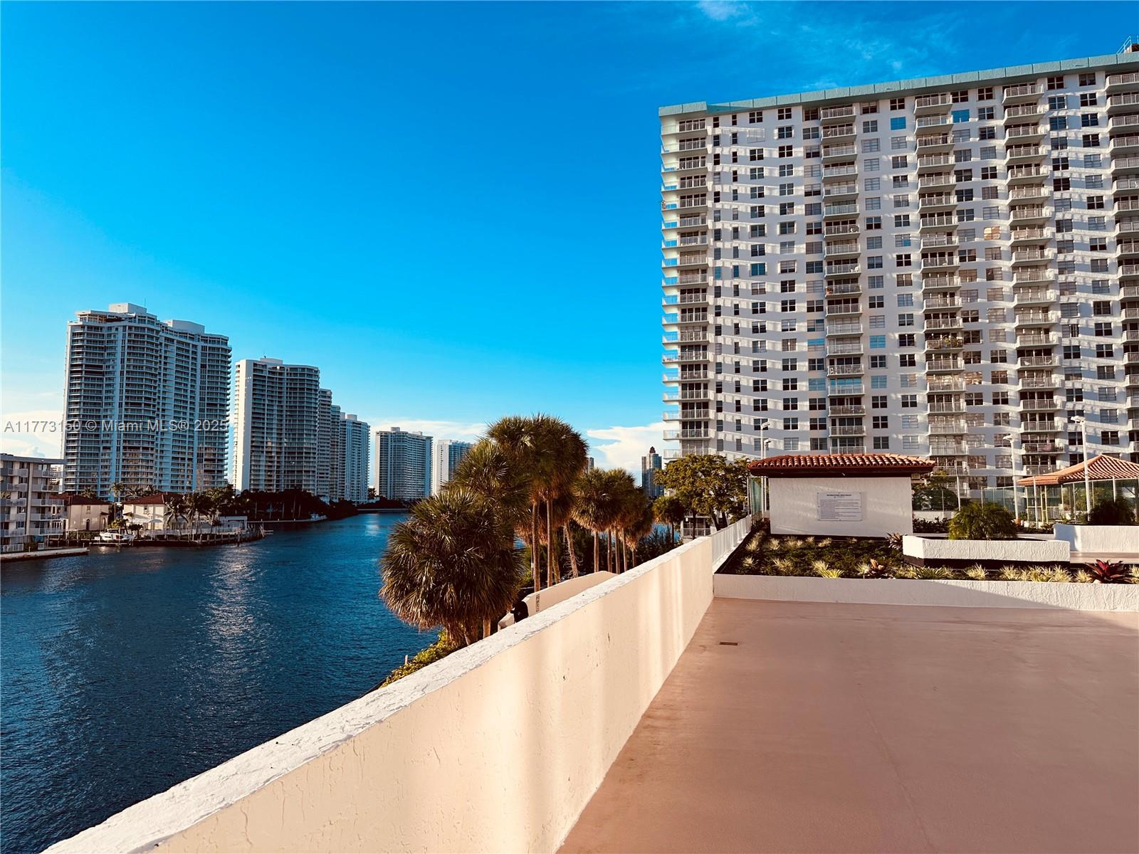 WINSTON TOWERS 700 CONDO - Residential Lease