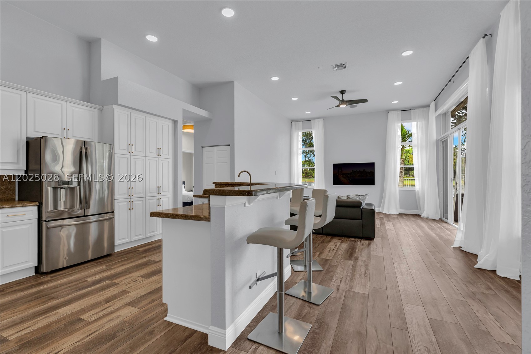 SECTOR 2-PARCELS 11 27 28 - Residential Lease