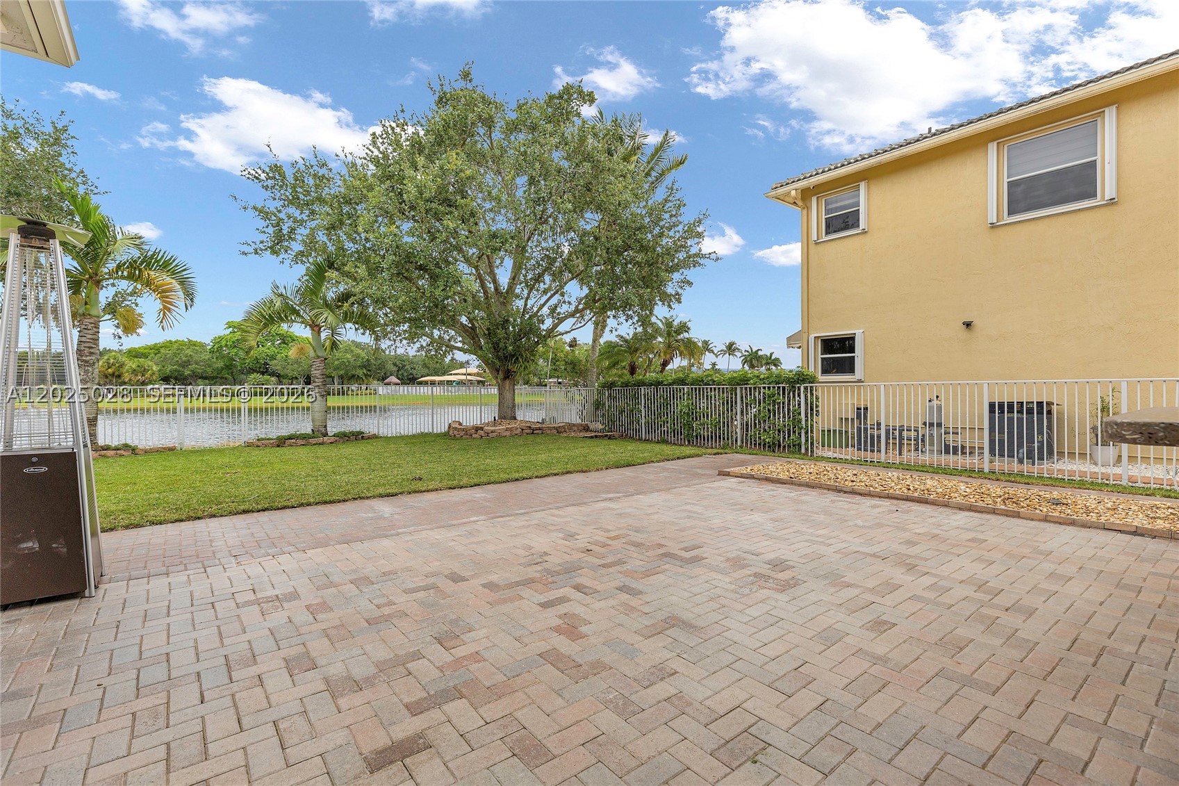 SECTOR 2-PARCELS 11 27 28 - Residential Lease