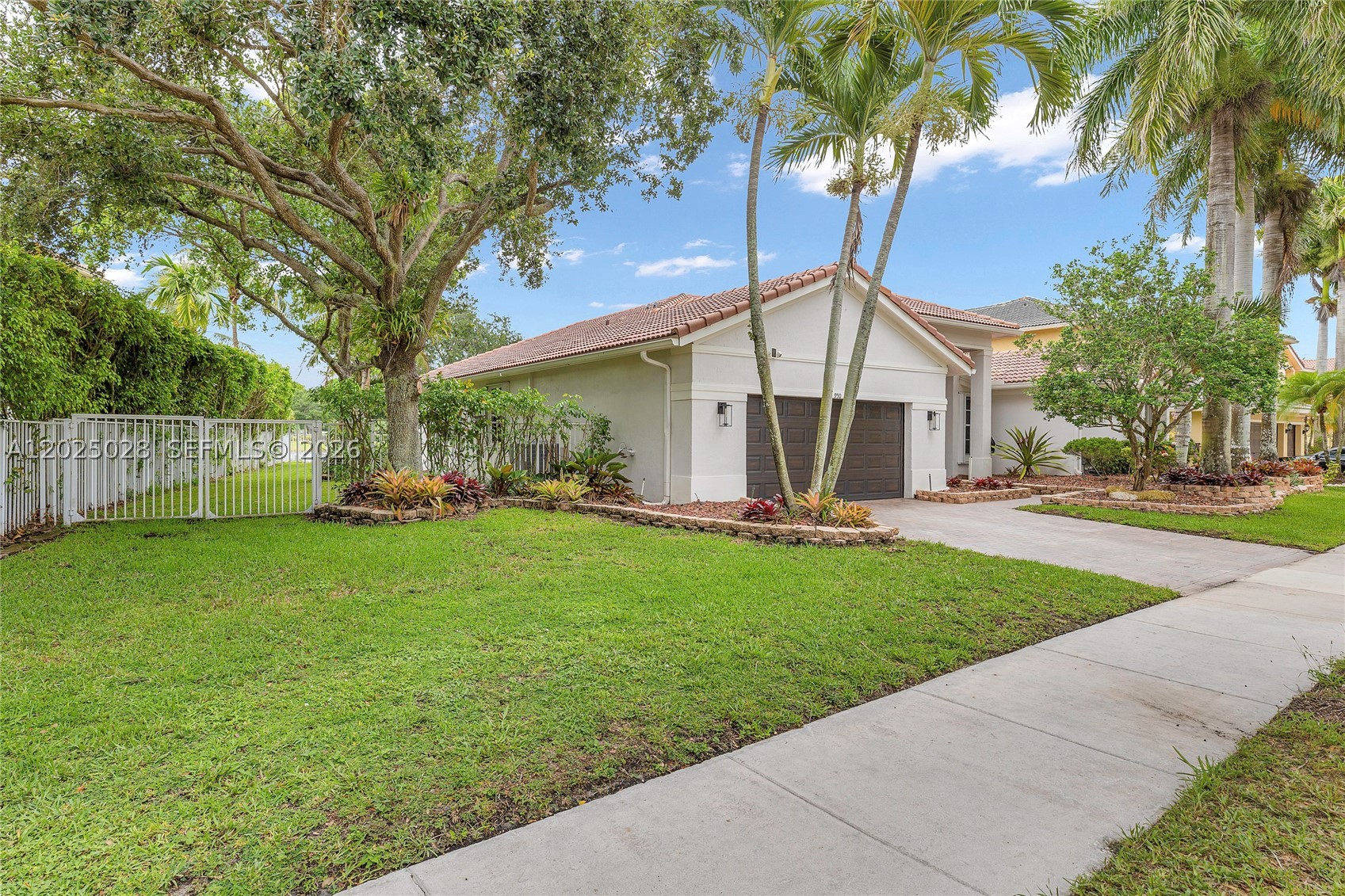 SECTOR 2-PARCELS 11 27 28 - Residential Lease