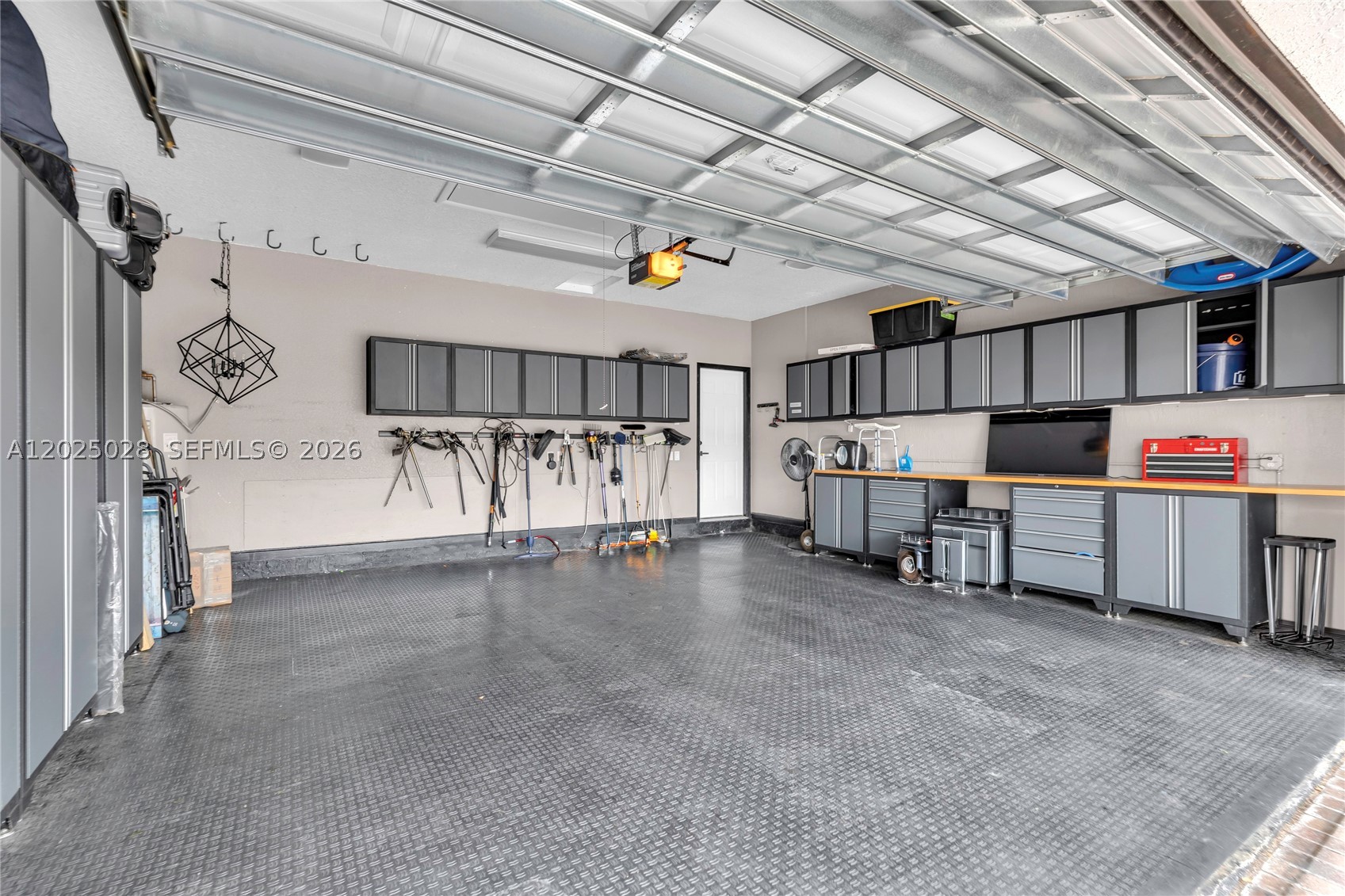 SECTOR 2-PARCELS 11 27 28 - Residential Lease