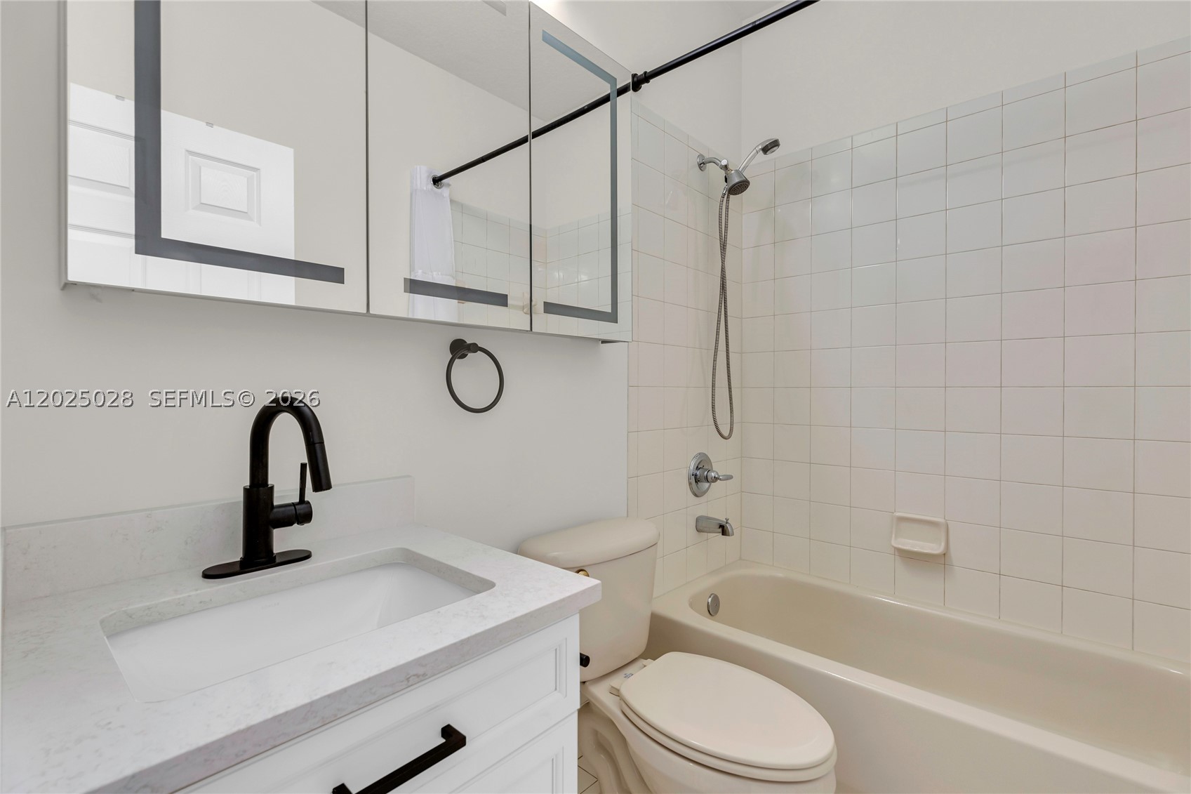 SECTOR 2-PARCELS 11 27 28 - Residential Lease