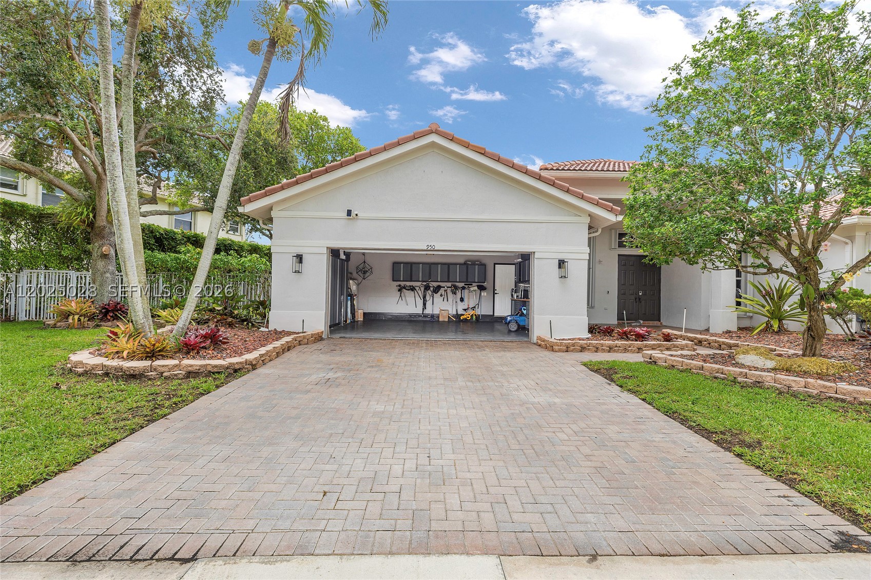 SECTOR 2-PARCELS 11 27 28 - Residential Lease