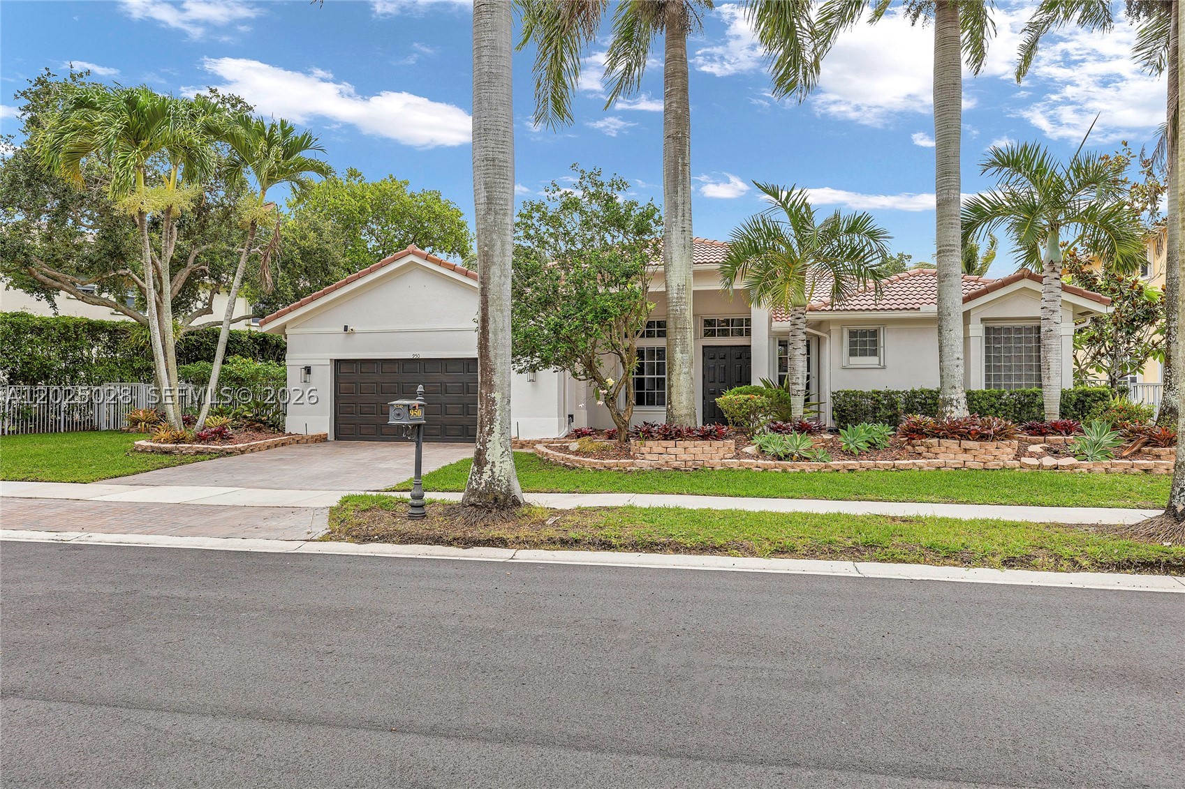 SECTOR 2-PARCELS 11 27 28 - Residential Lease