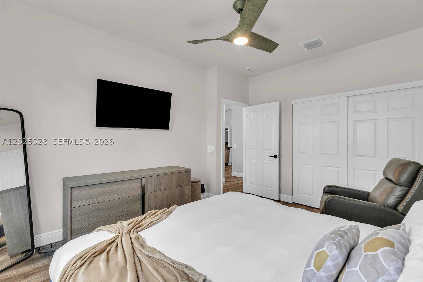 SECTOR 2-PARCELS 11 27 28 - Residential Lease