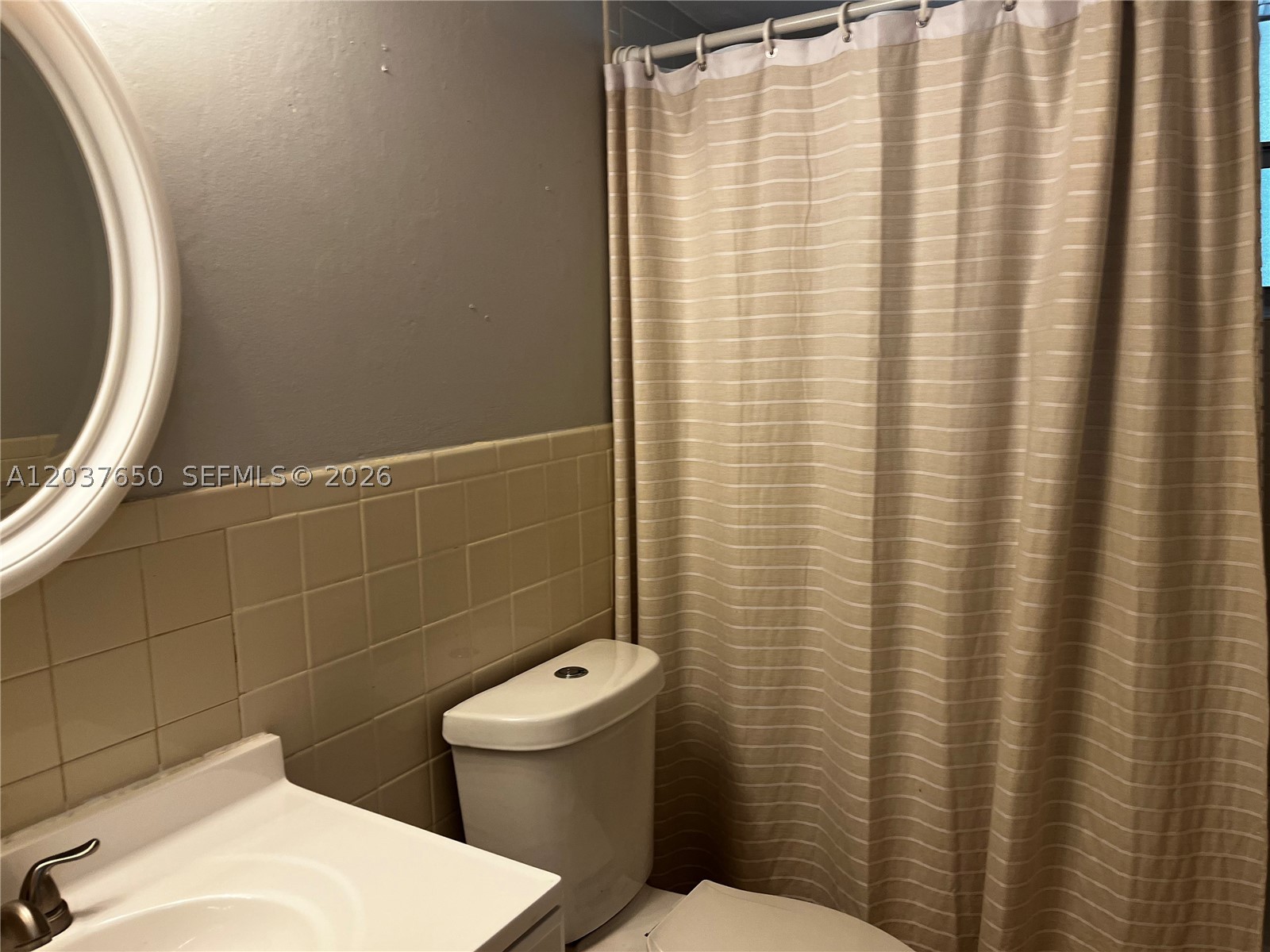 NOVA GARDENS CONDO - Residential