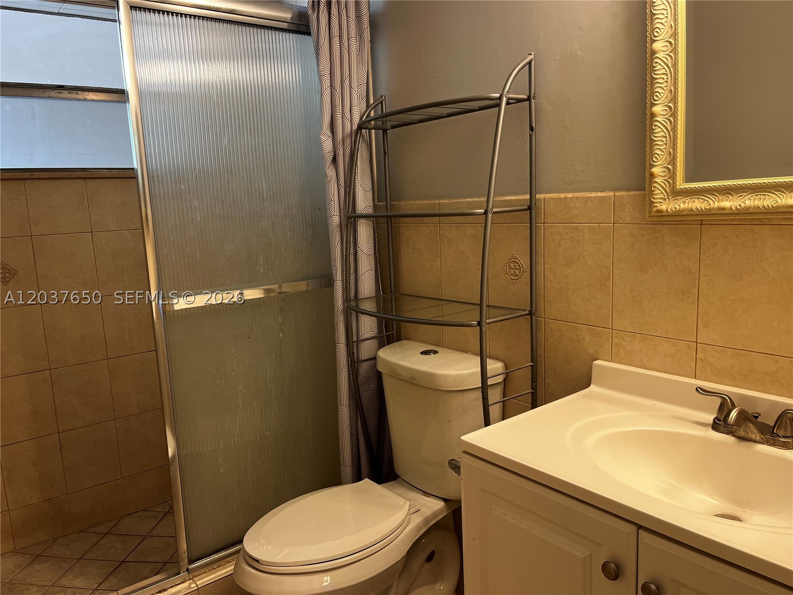 NOVA GARDENS CONDO - Residential