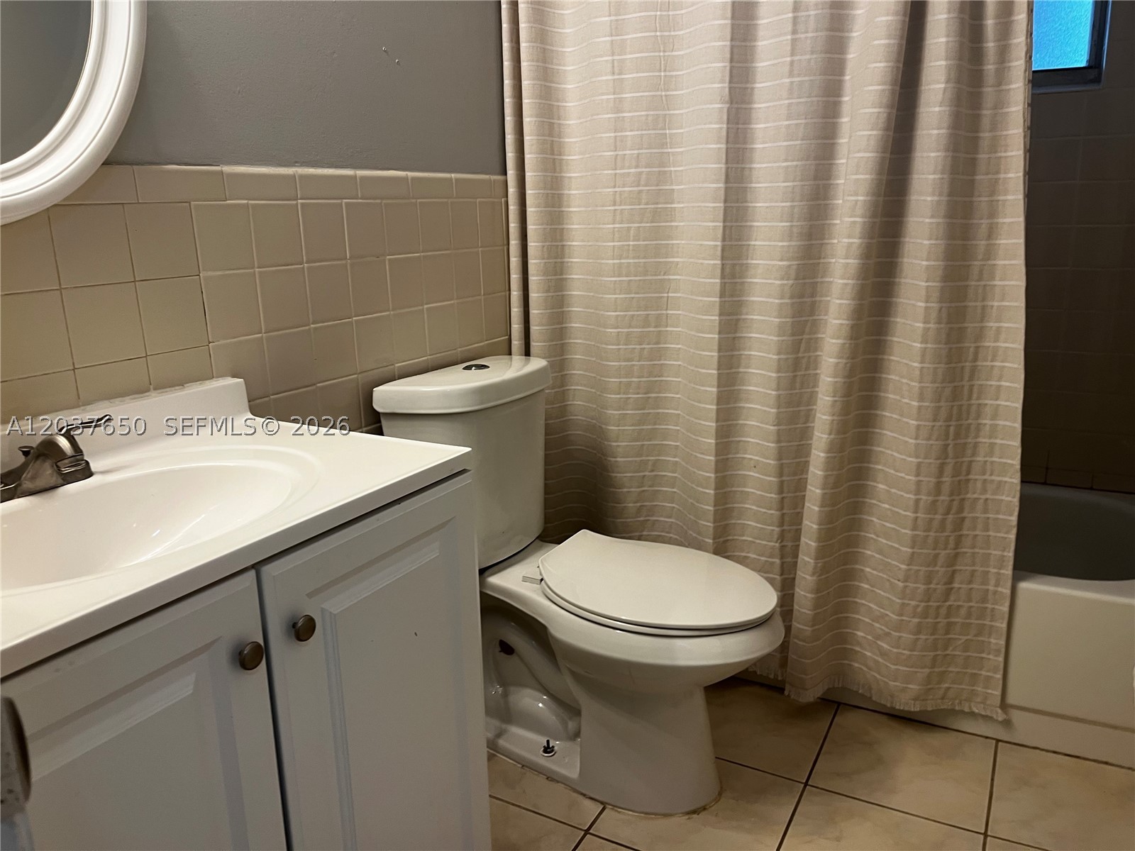 NOVA GARDENS CONDO - Residential