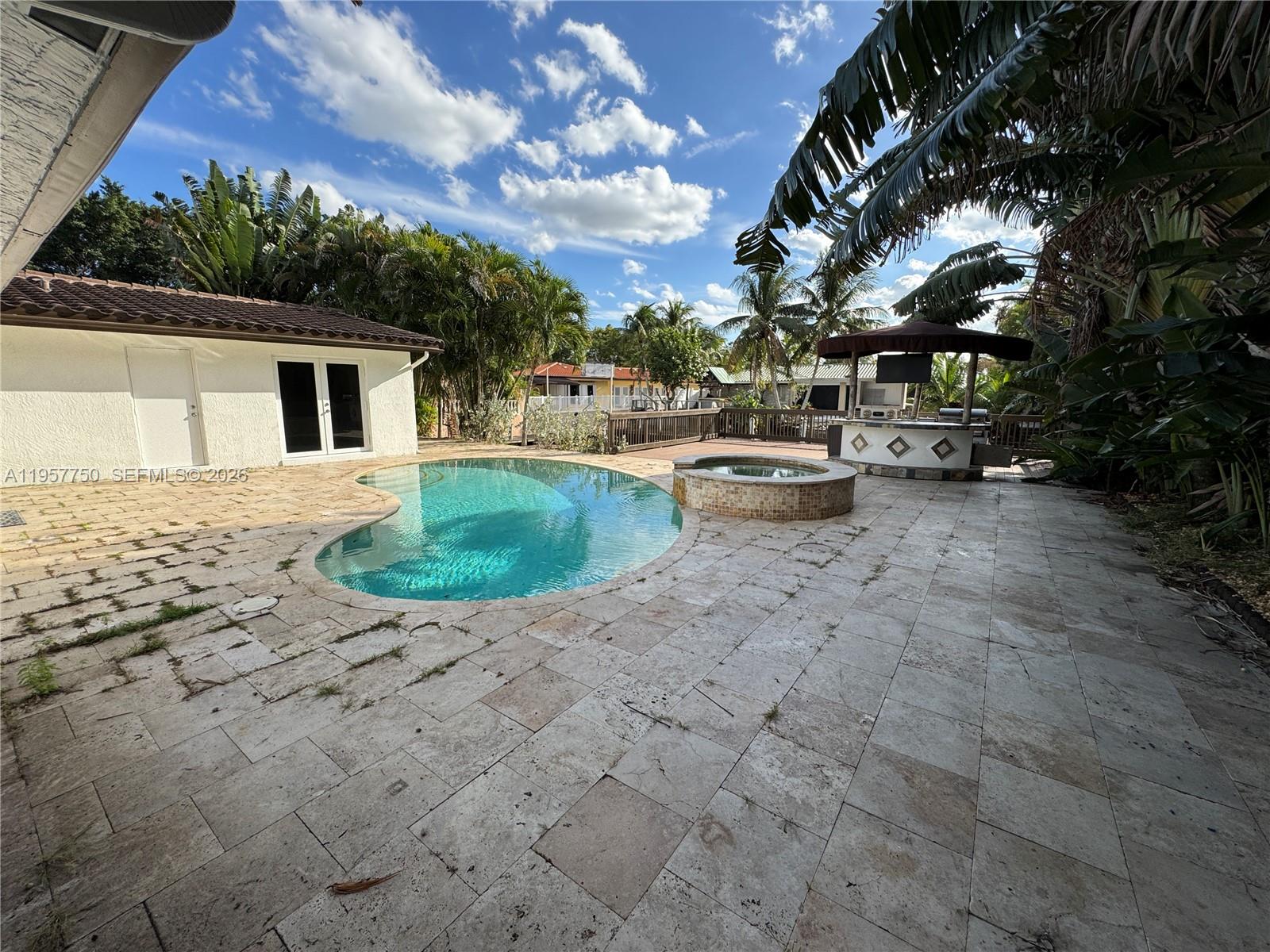 PLANTATION ISLES SEC 3 - Residential Lease