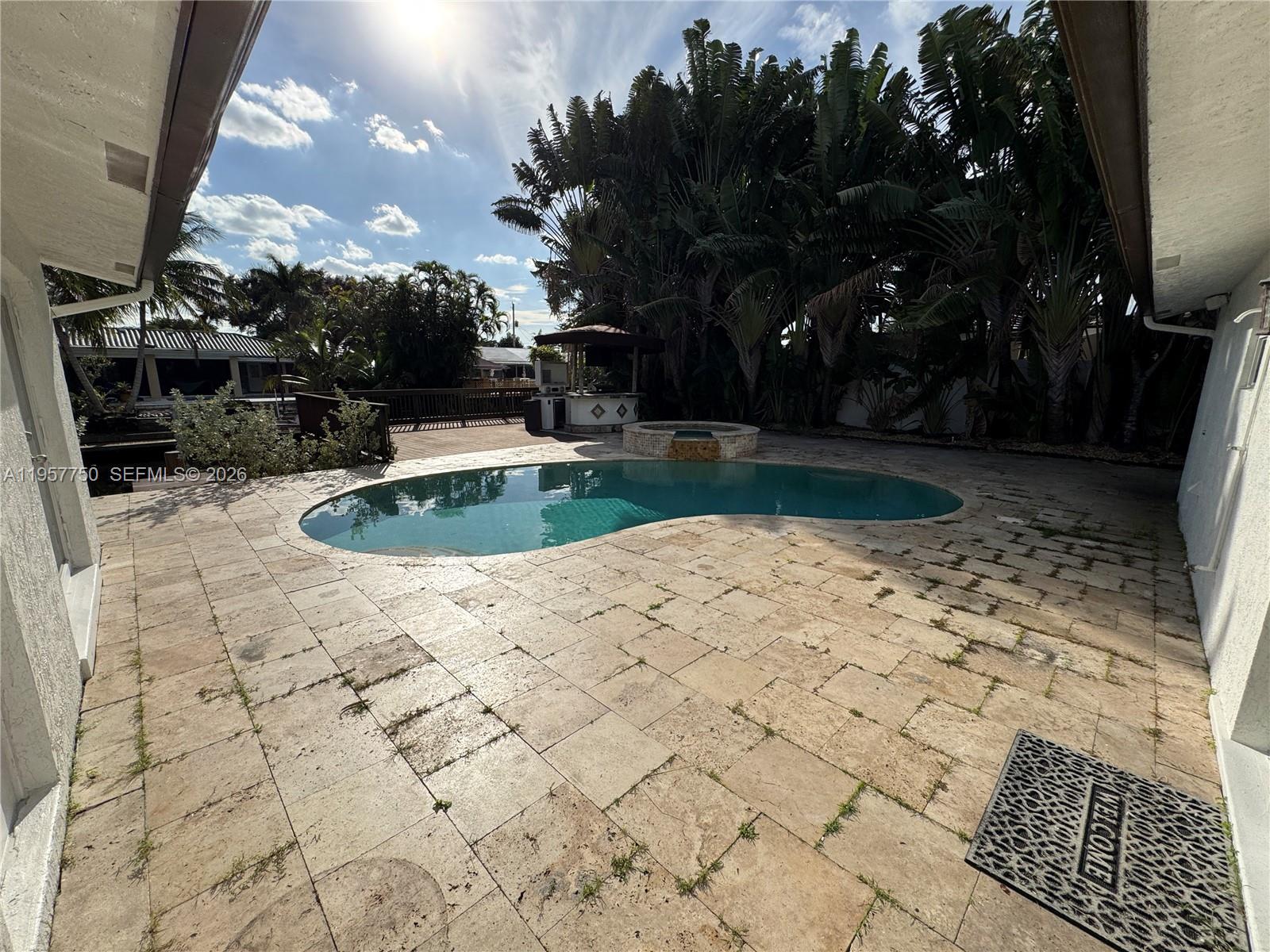 PLANTATION ISLES SEC 3 - Residential Lease