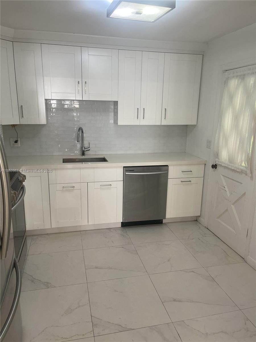 MARIPOSA CONDO - Residential