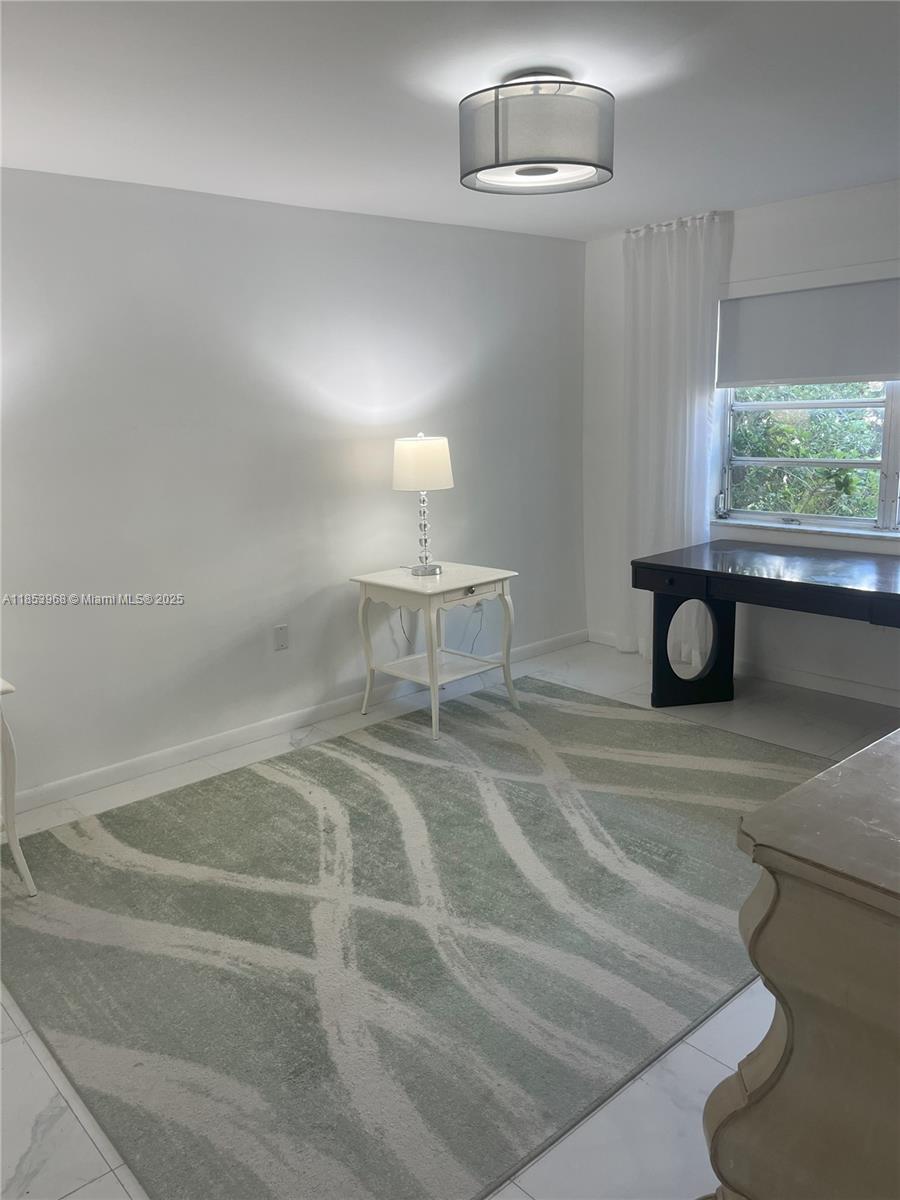 MARIPOSA CONDO - Residential