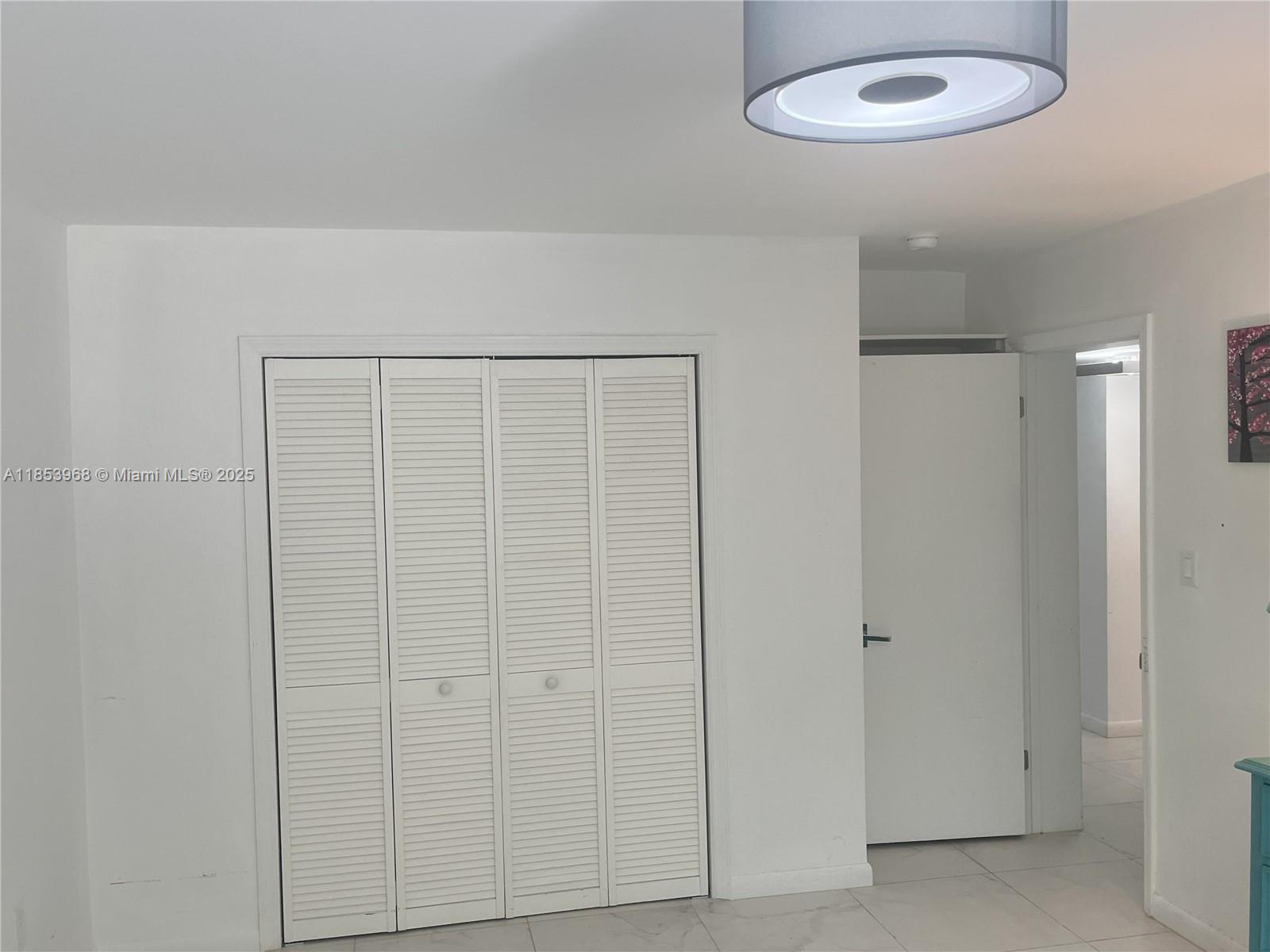MARIPOSA CONDO - Residential