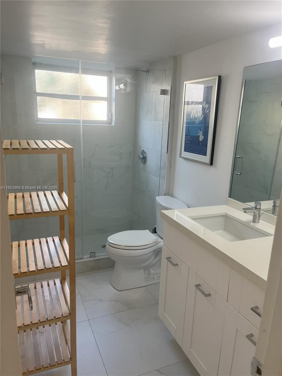 MARIPOSA CONDO - Residential