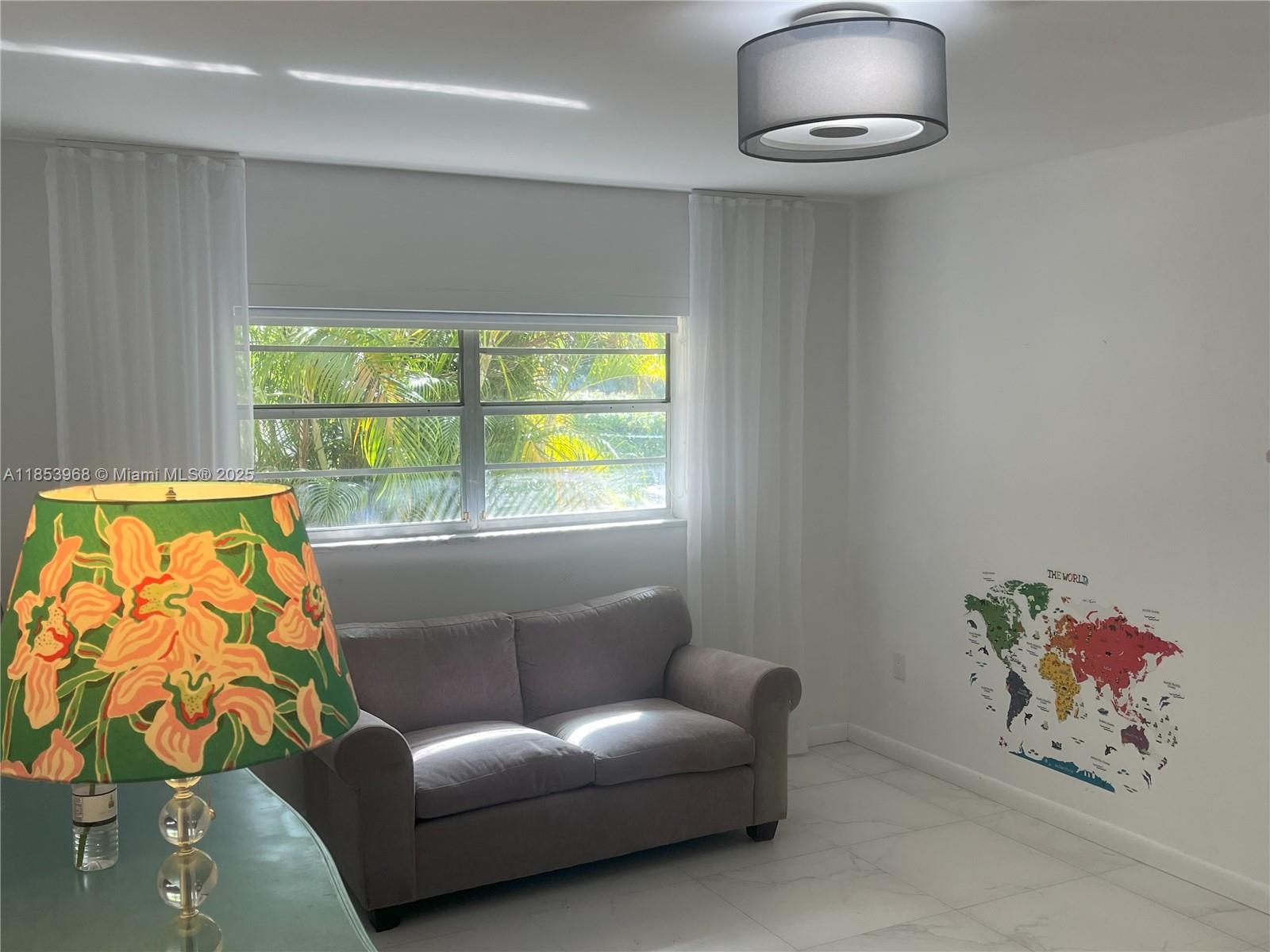 MARIPOSA CONDO - Residential