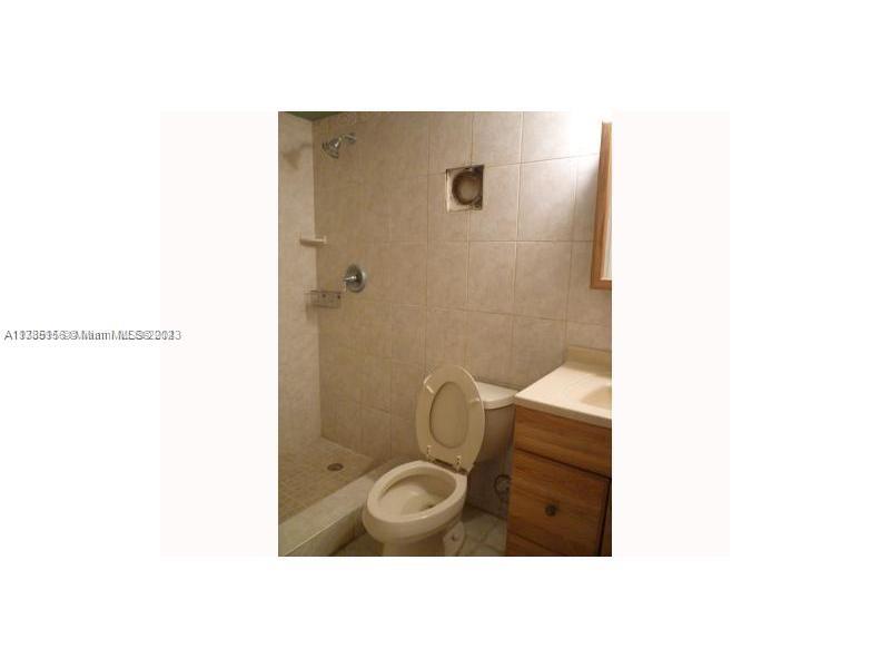 HORIZONS WEST CONDO #3 - Residential Lease