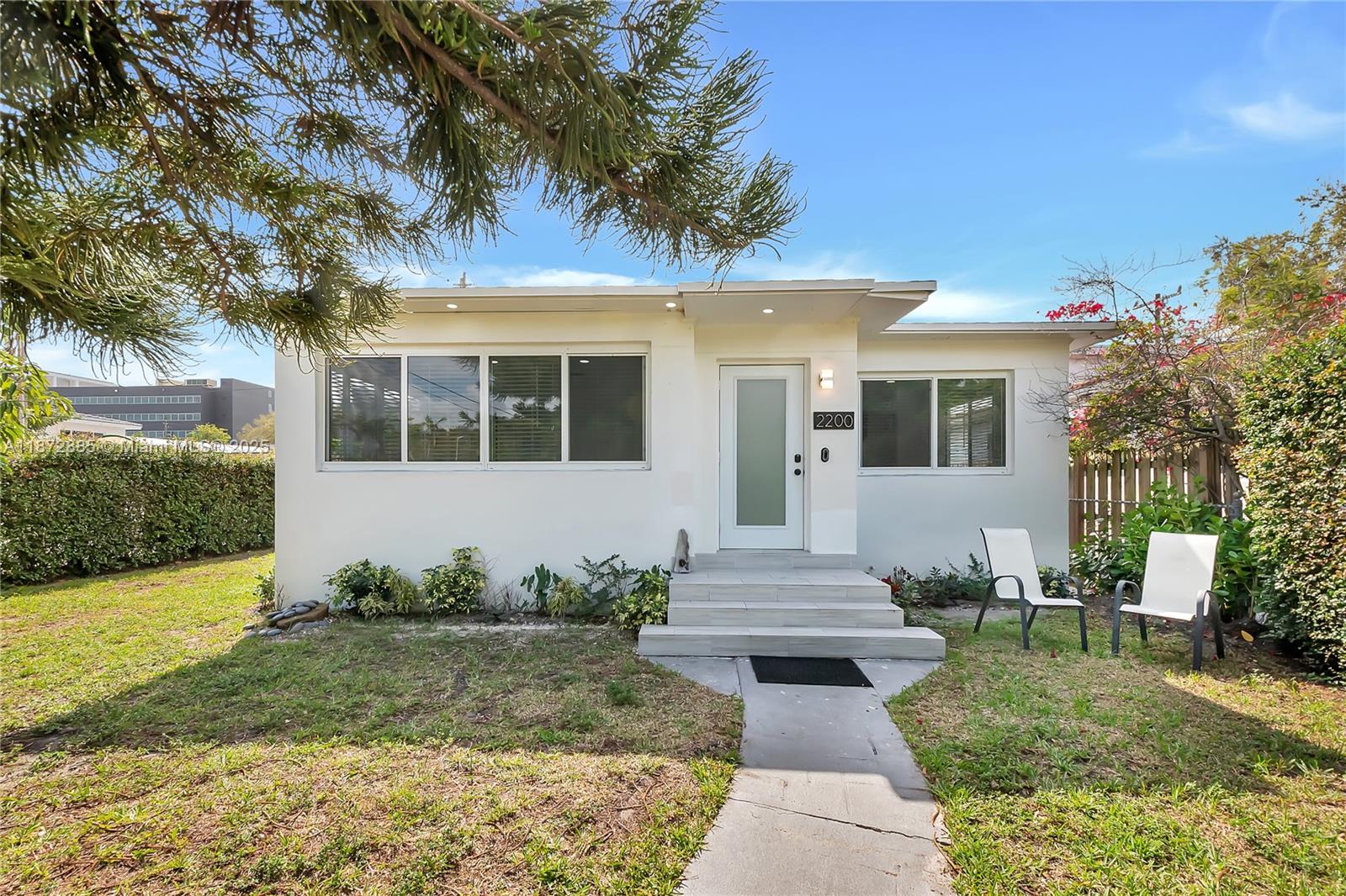 SOUTH VEDADO - Residential Lease