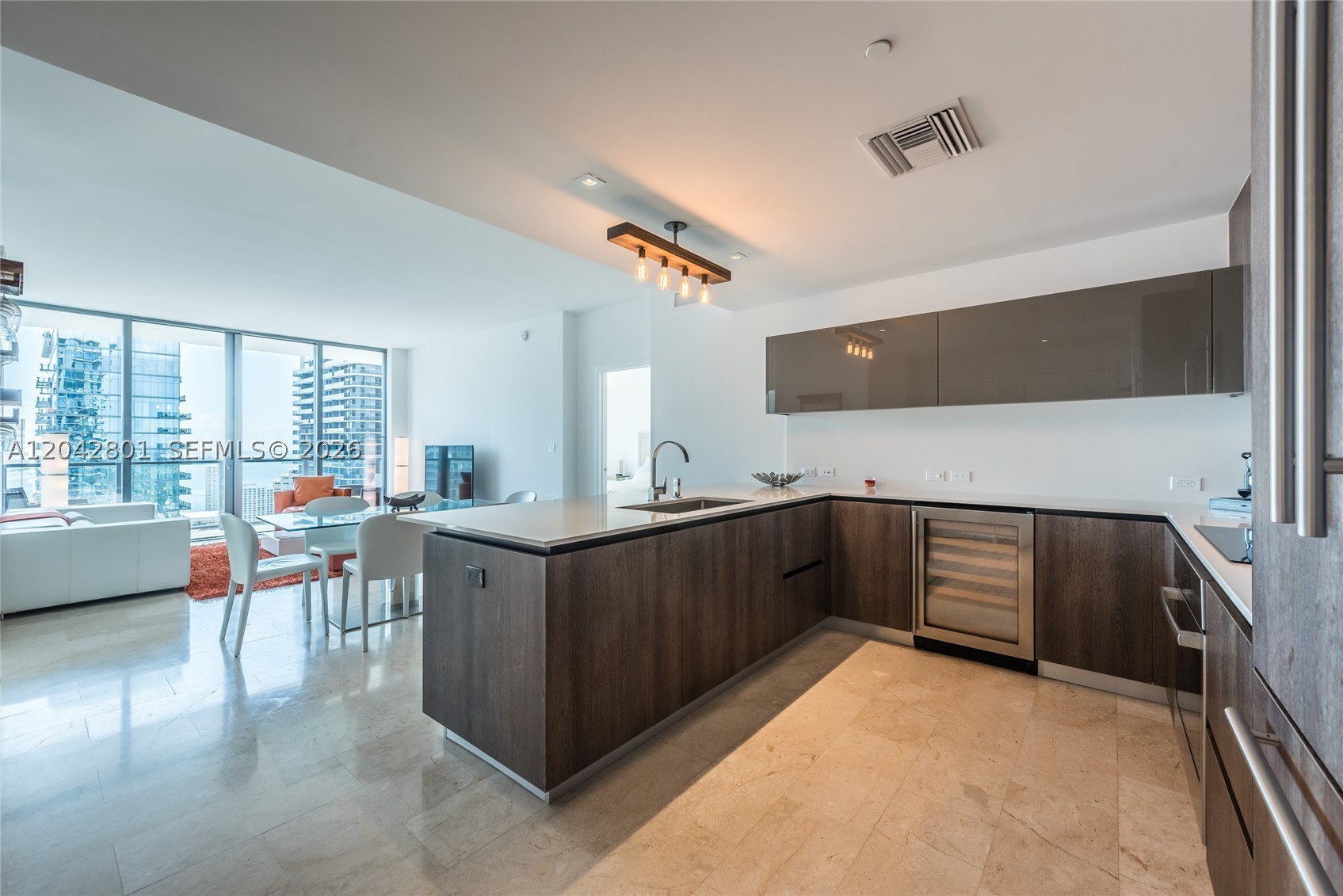 RISE CONDO - Residential