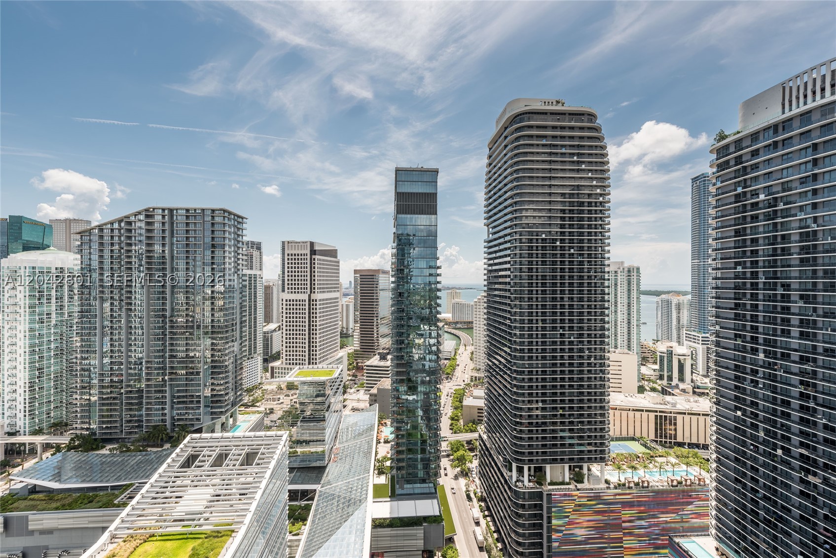 RISE CONDO - Residential