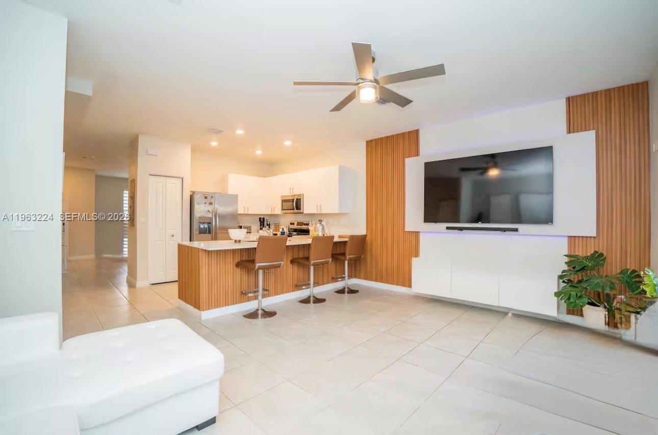 SILVER PALM RESIDENTIAL H - Residential